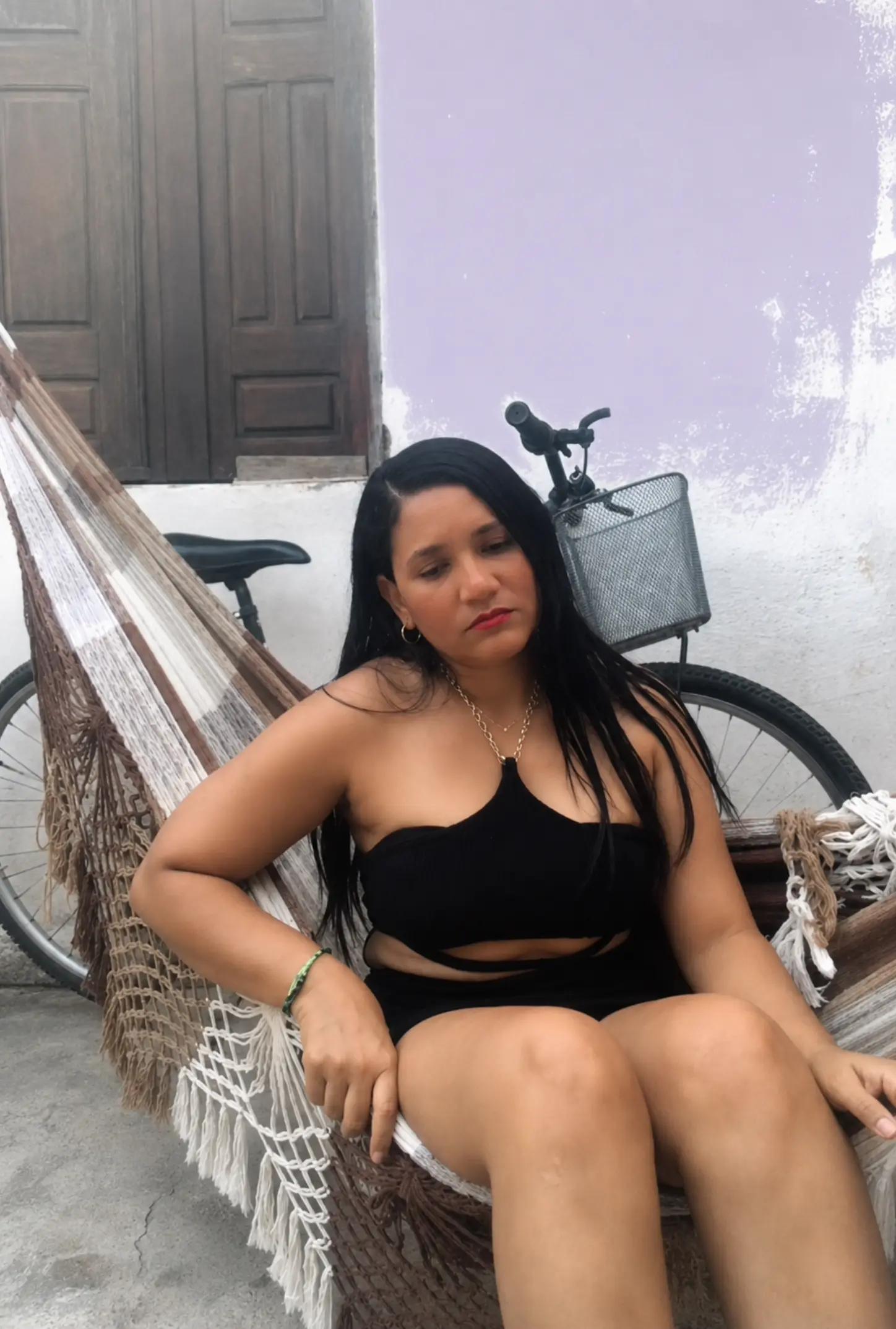@paola Santos