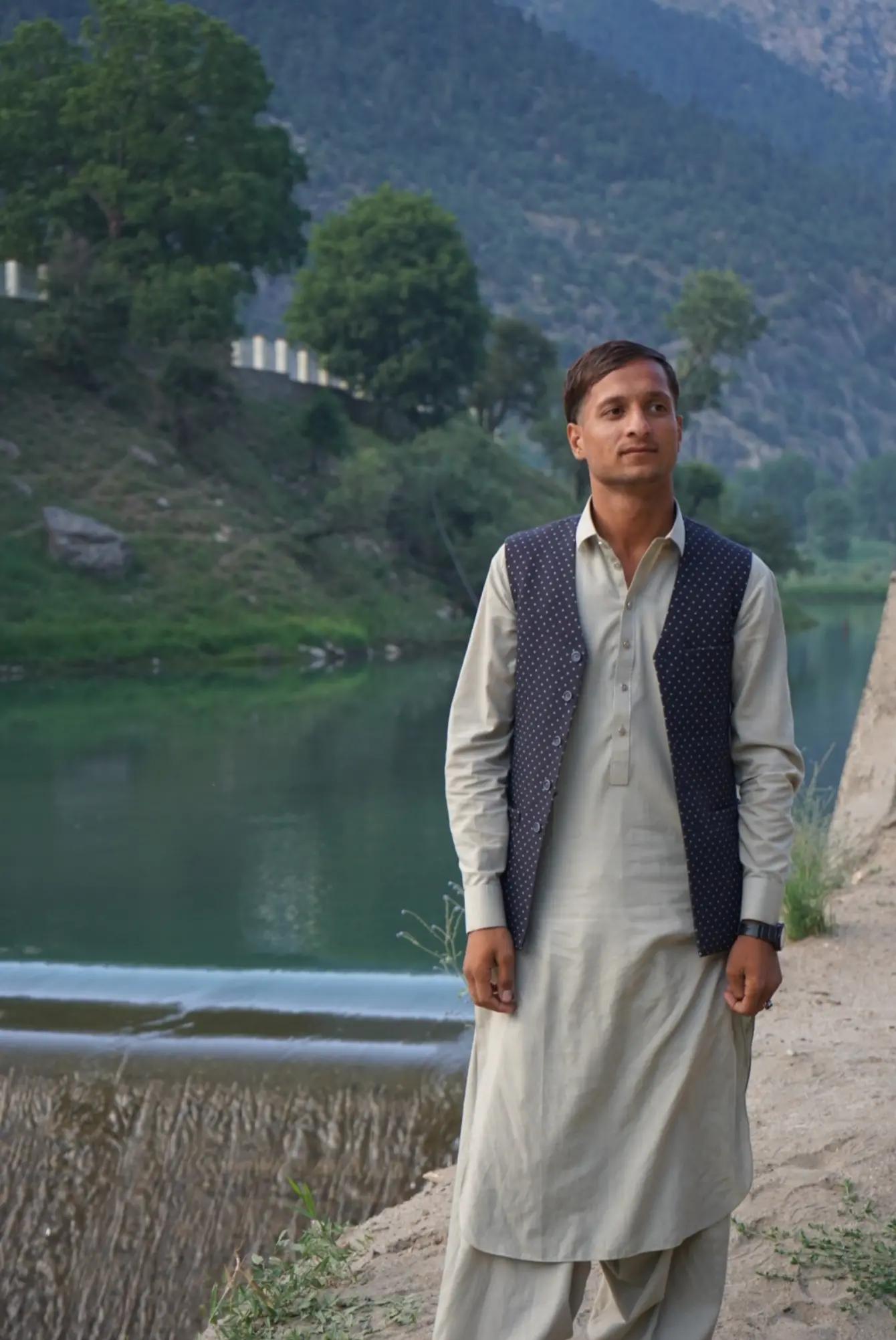 @🦅Yasar.gujjar⛎