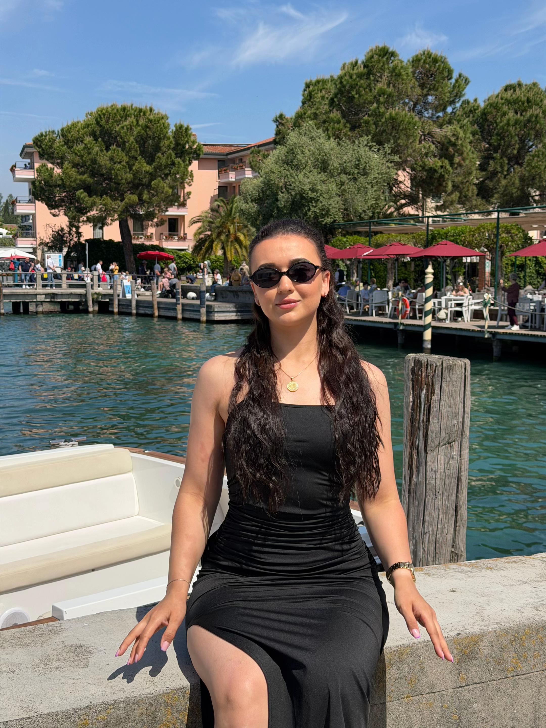 @𝒜𝓃𝓃𝑔𝑒.𝓁𝒾𝓃𝒶