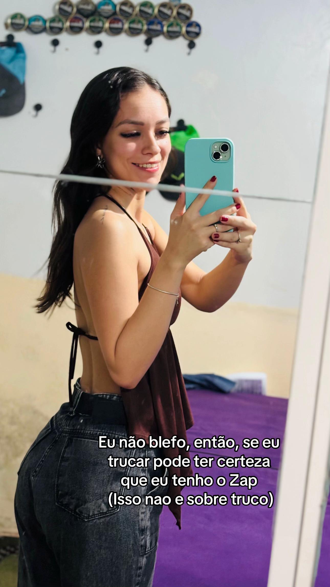 @Fernanda_Siilva
