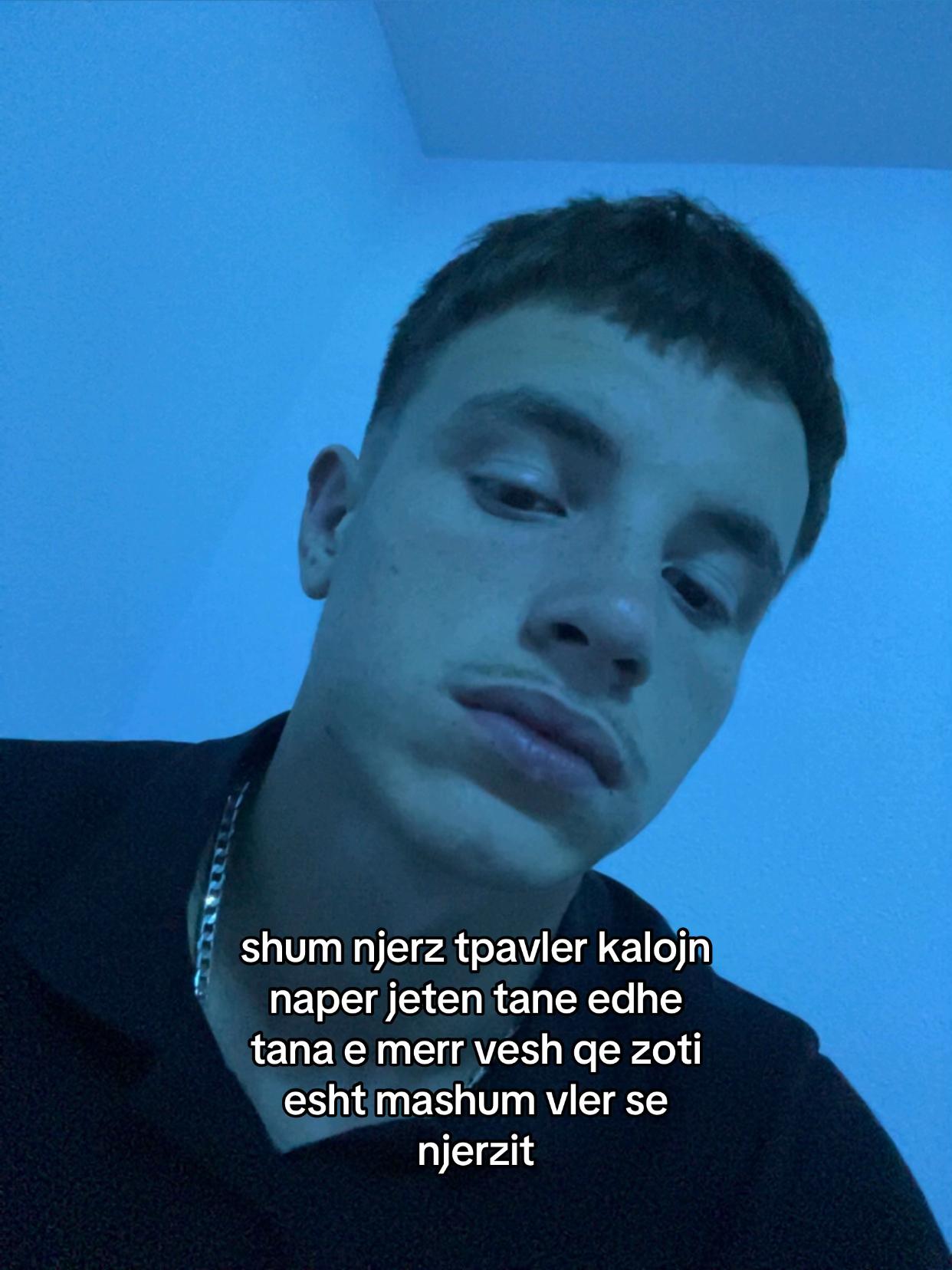 @ᶠˡʸʷⁱᵗʰˣʰᵉᵐᵃ🐝