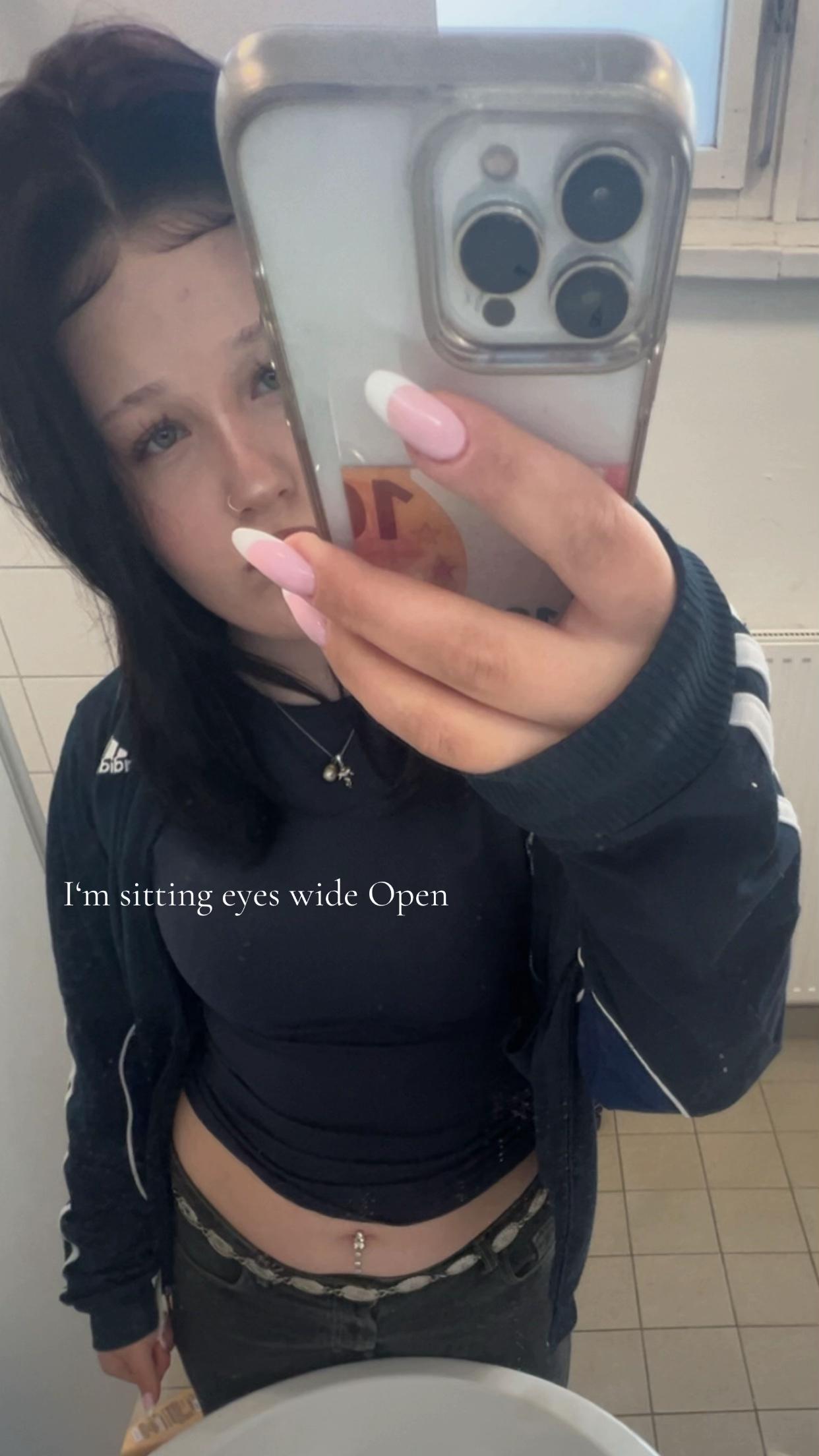 @🥀