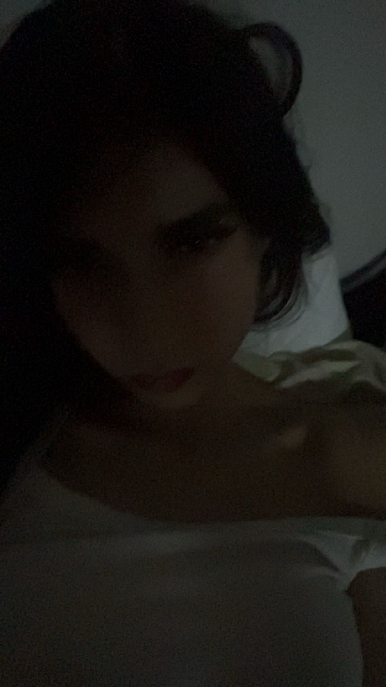 @*•*
