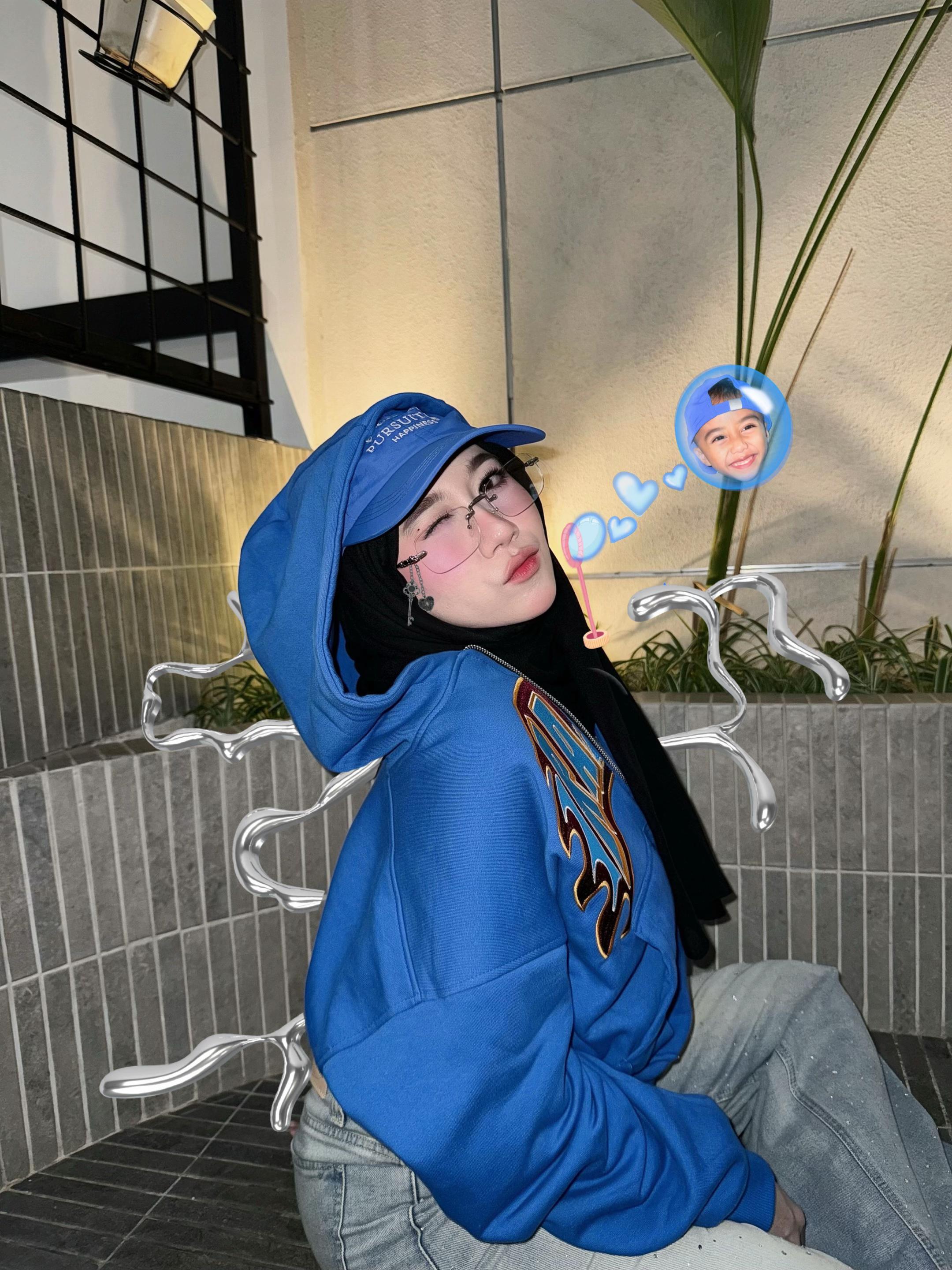 @Galyas