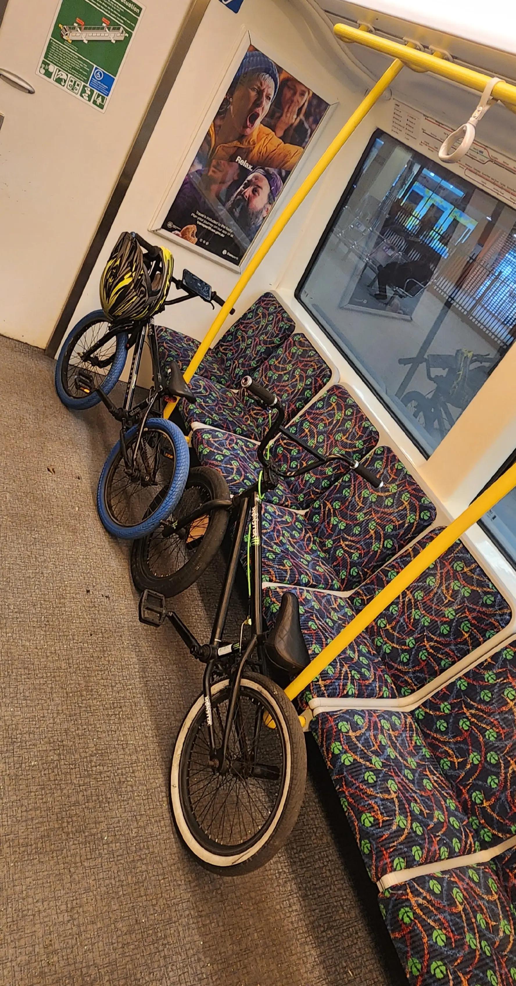@mønst3r-bmx¹⁹