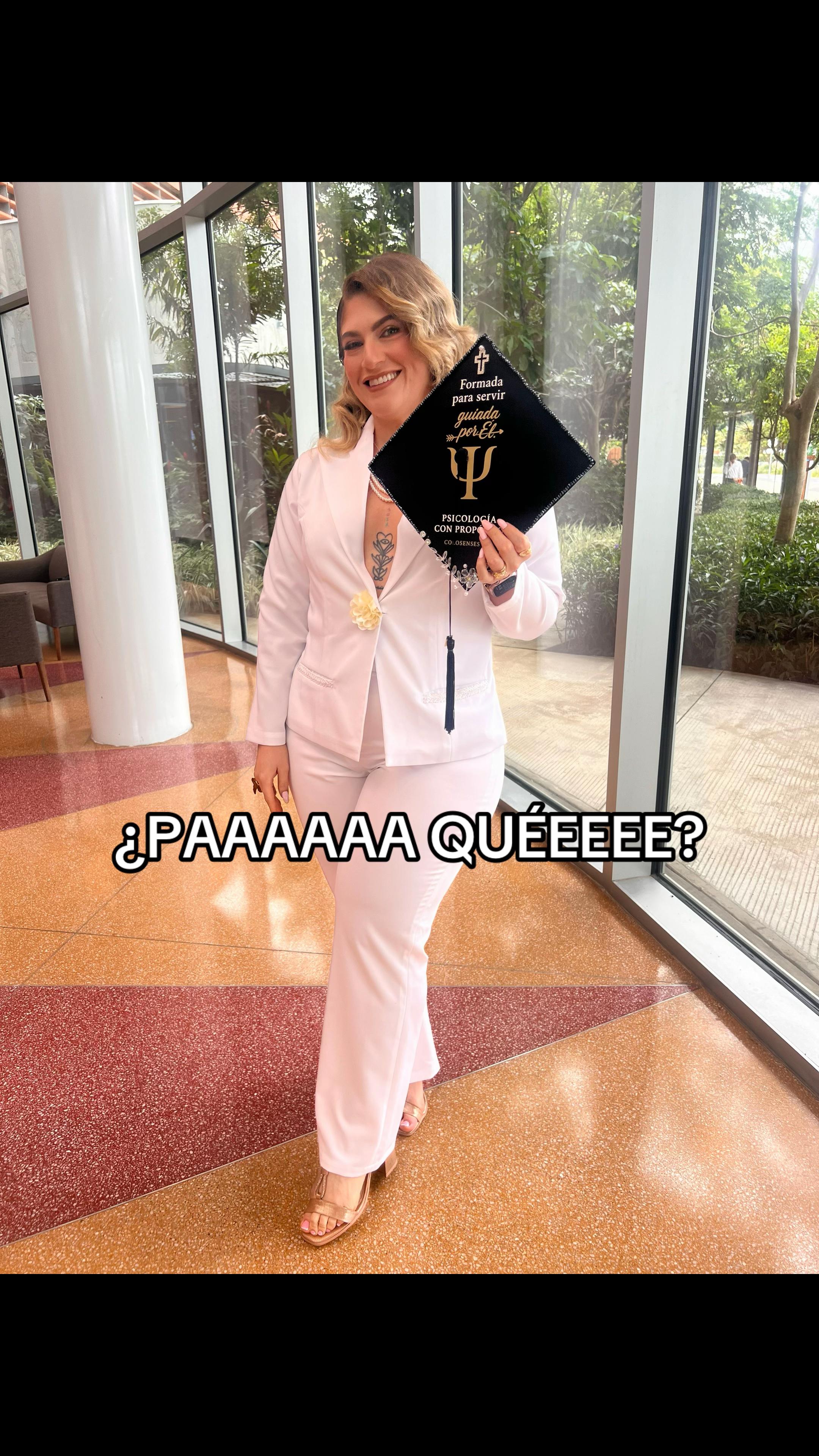 @Ana María