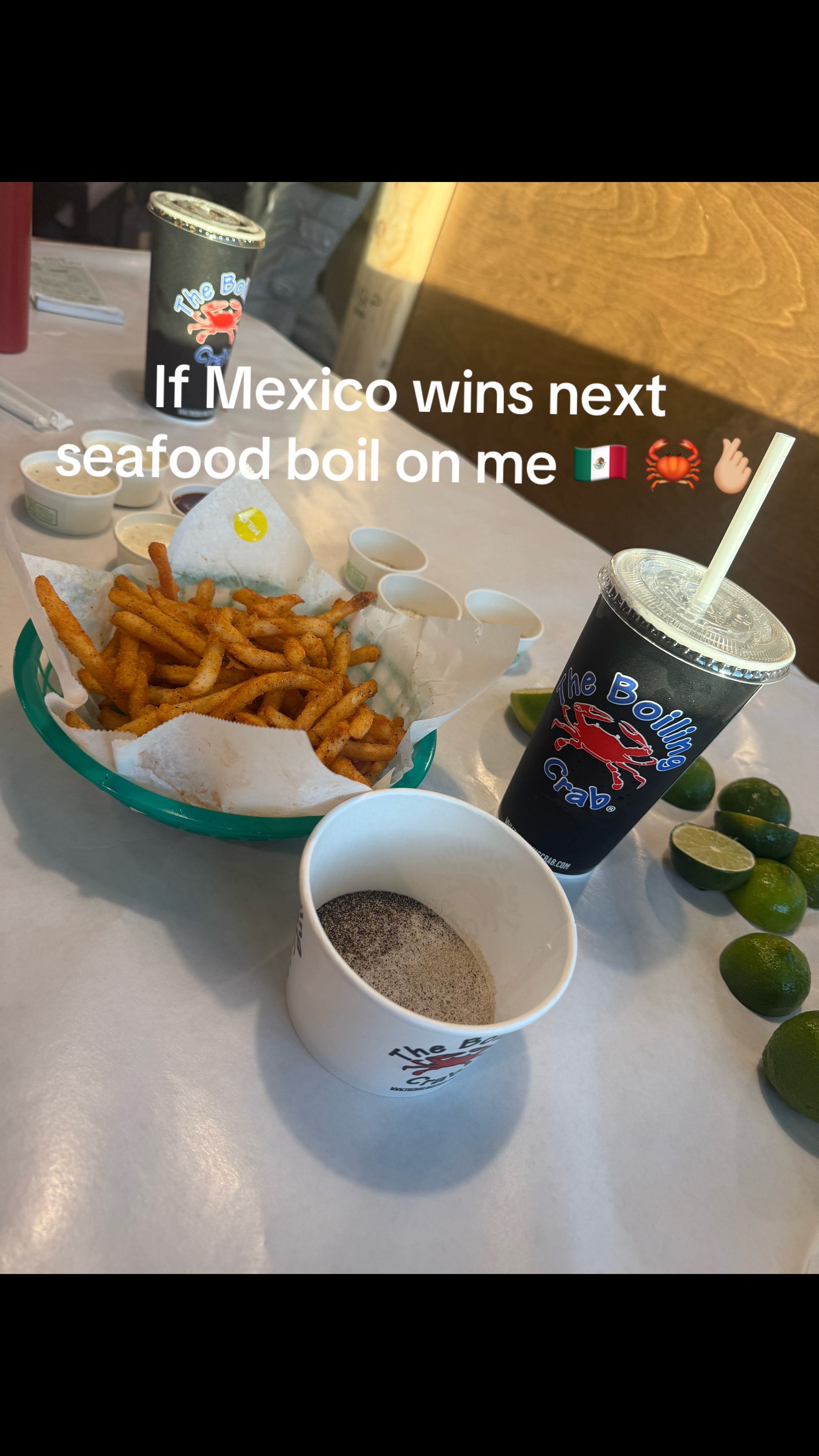 @👾