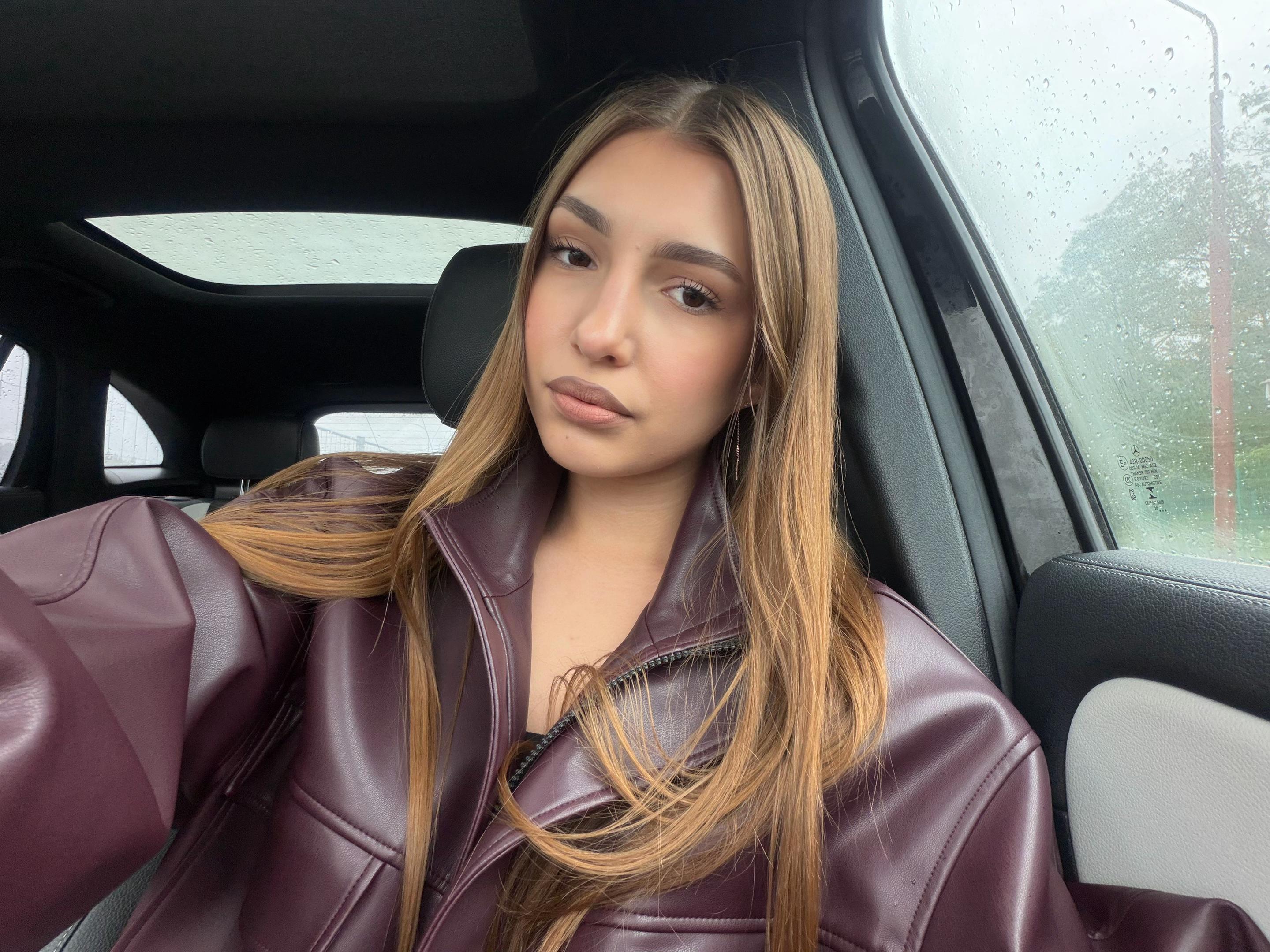 @yuliana