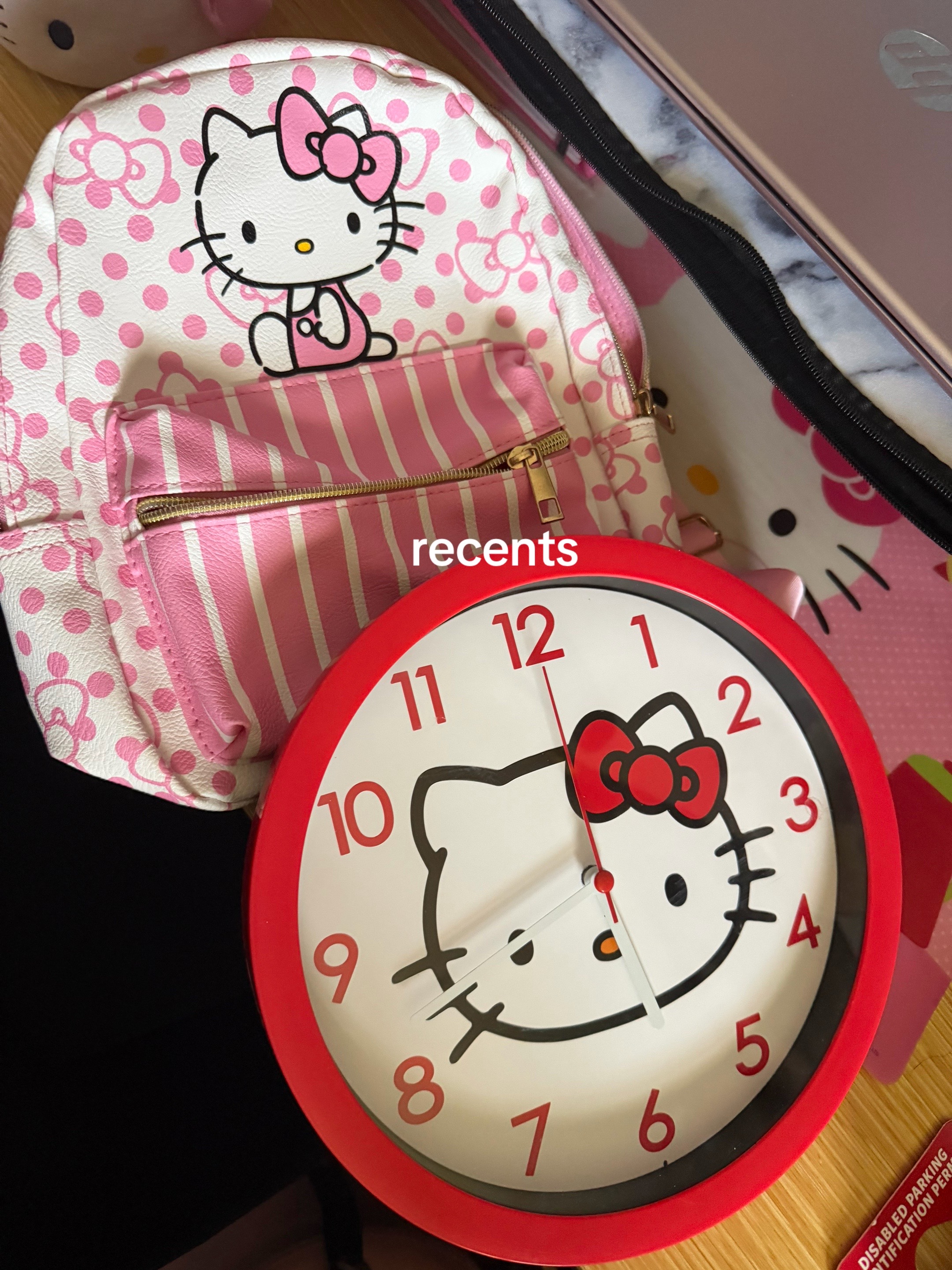 @hello kitty angel ๐