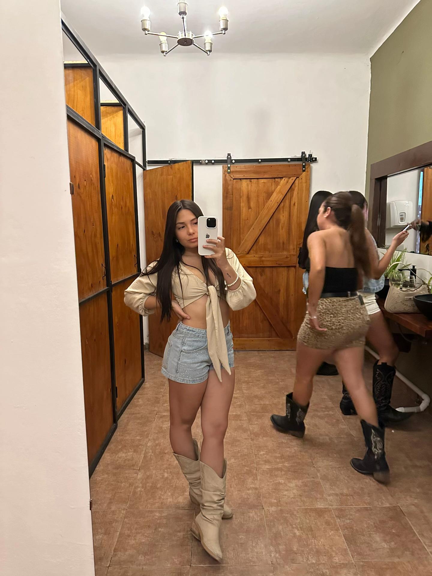 @candedarre_
