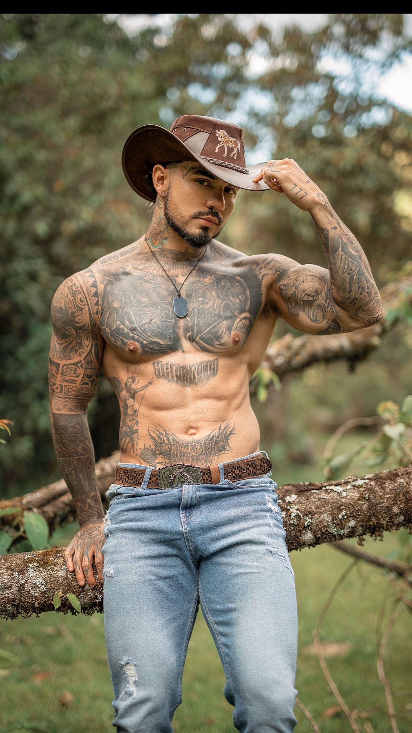 @exotico_77 🪬🦁