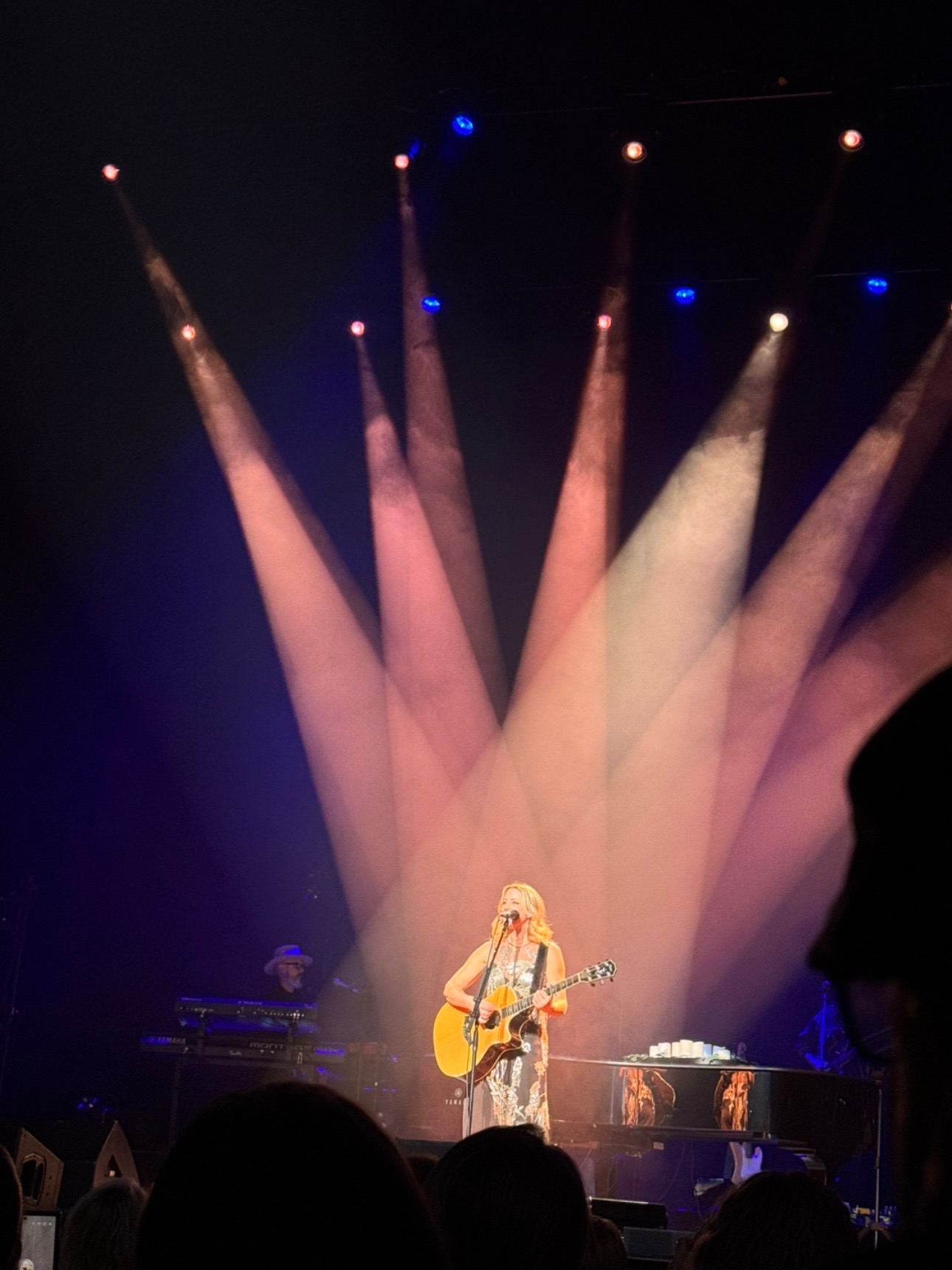 @kelseygoestoconcerts