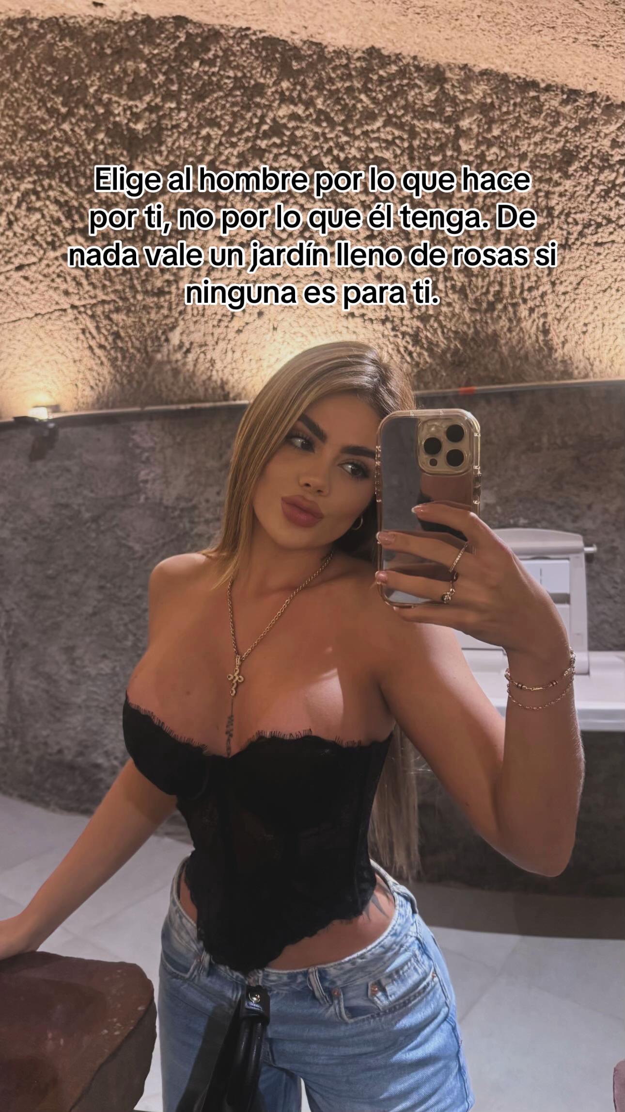@Daniela Nova🖤