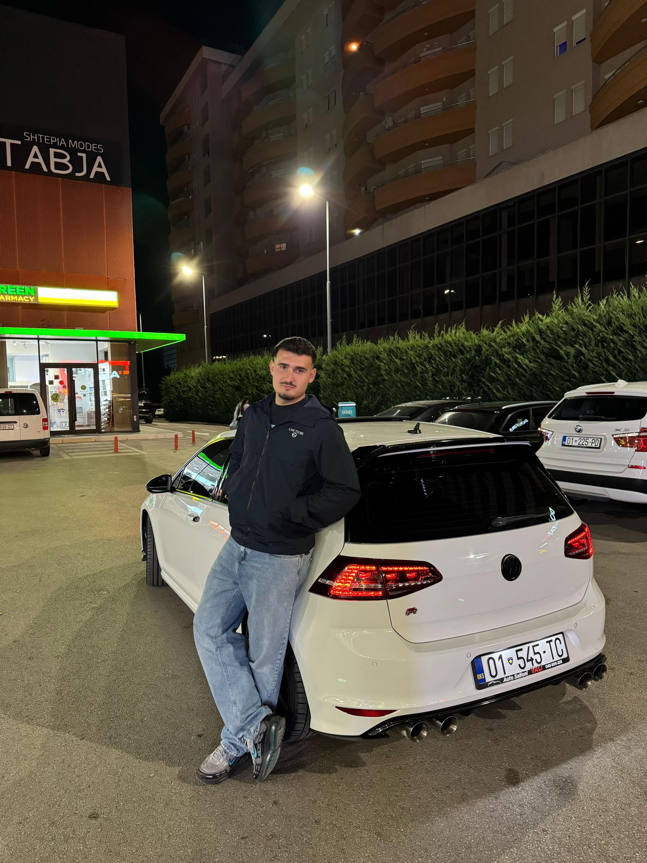 @Leonitlatifi