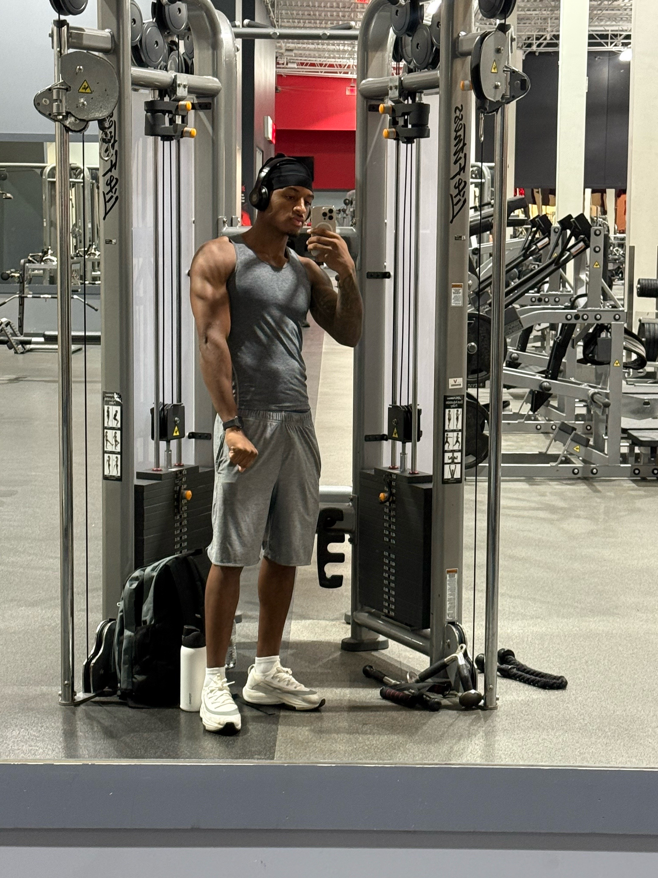 @Avii.