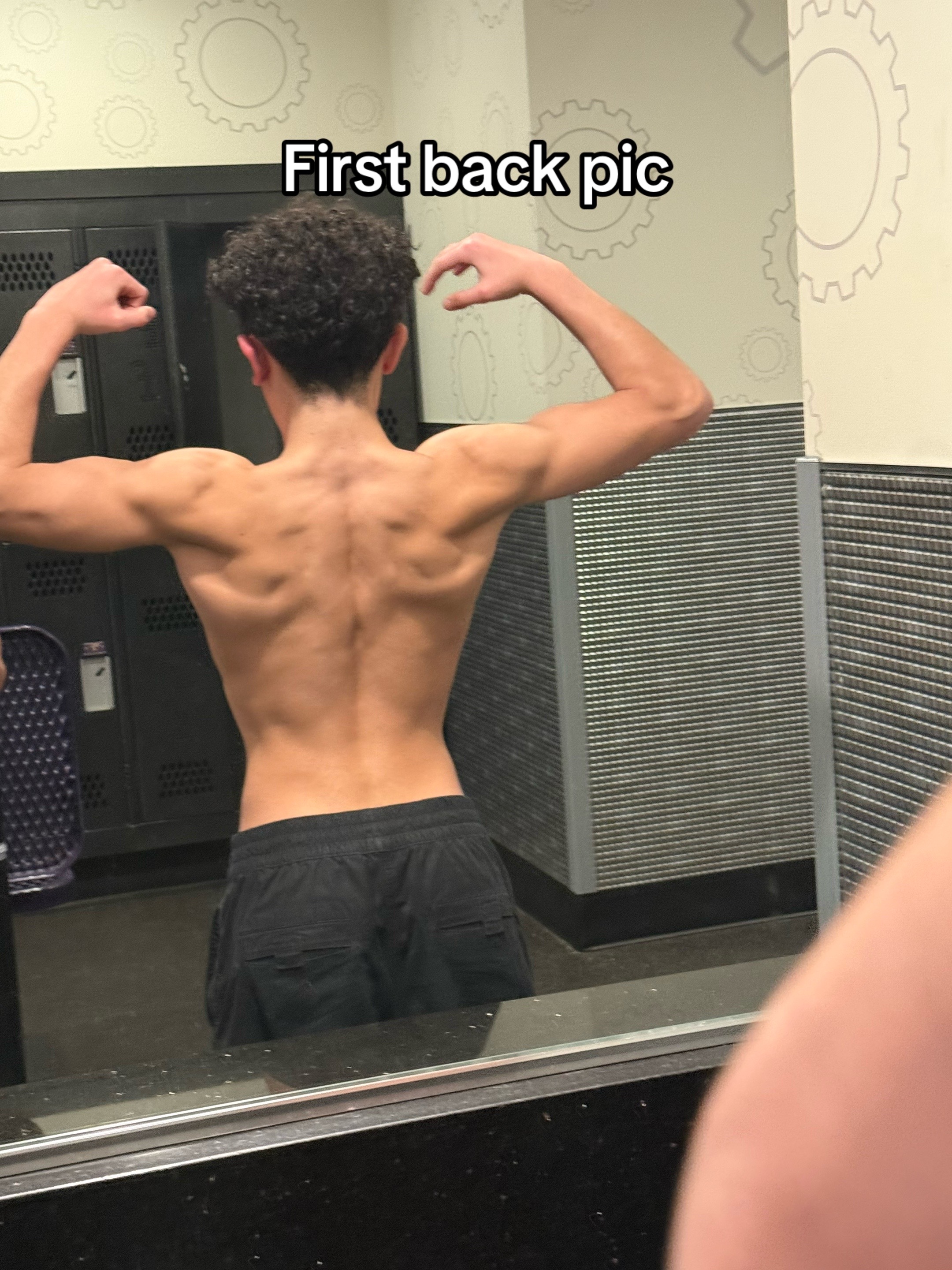 @Moose lifts🫎