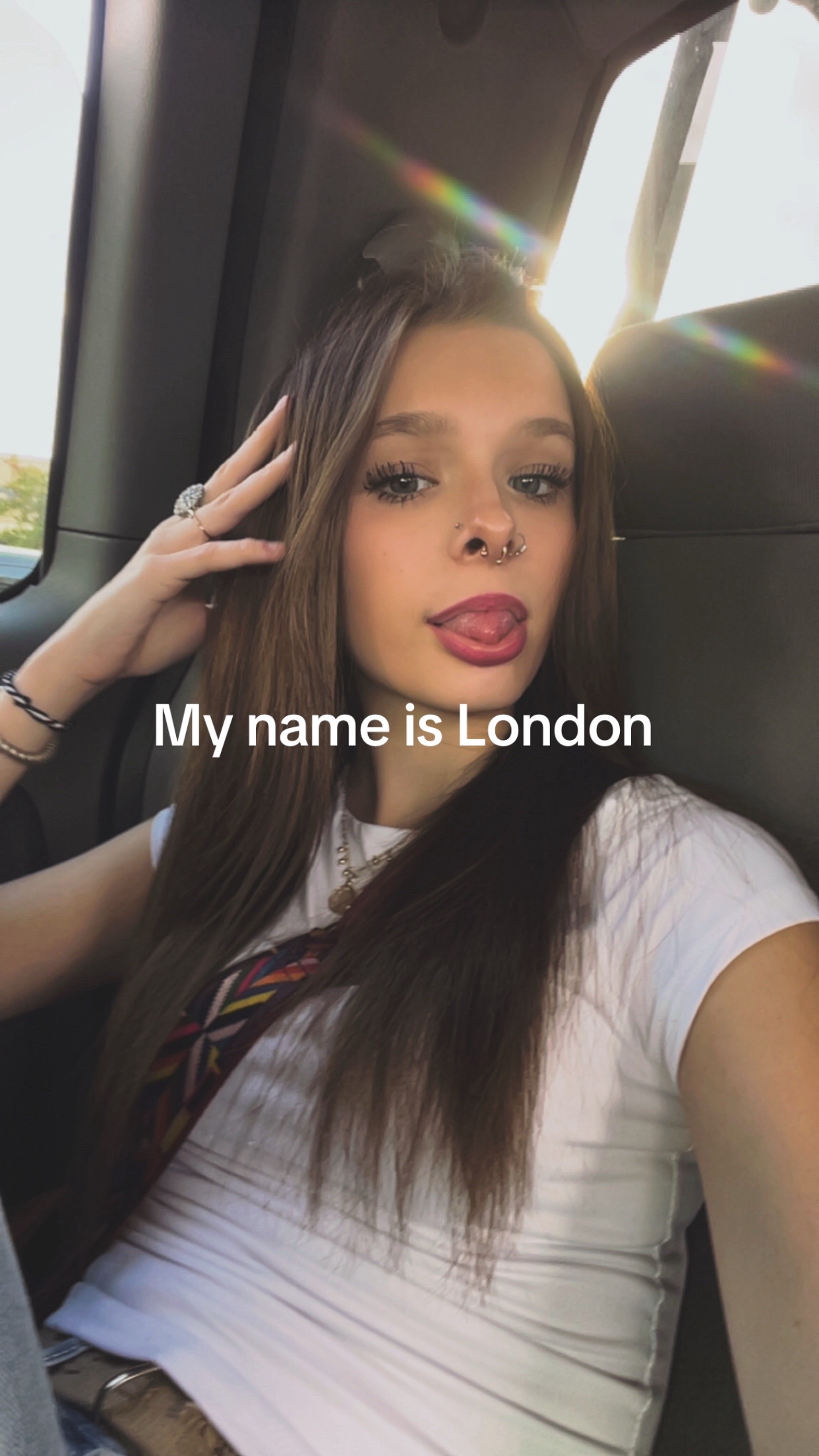 @ℒ✩𝓃𝒹✩𝓃🤍