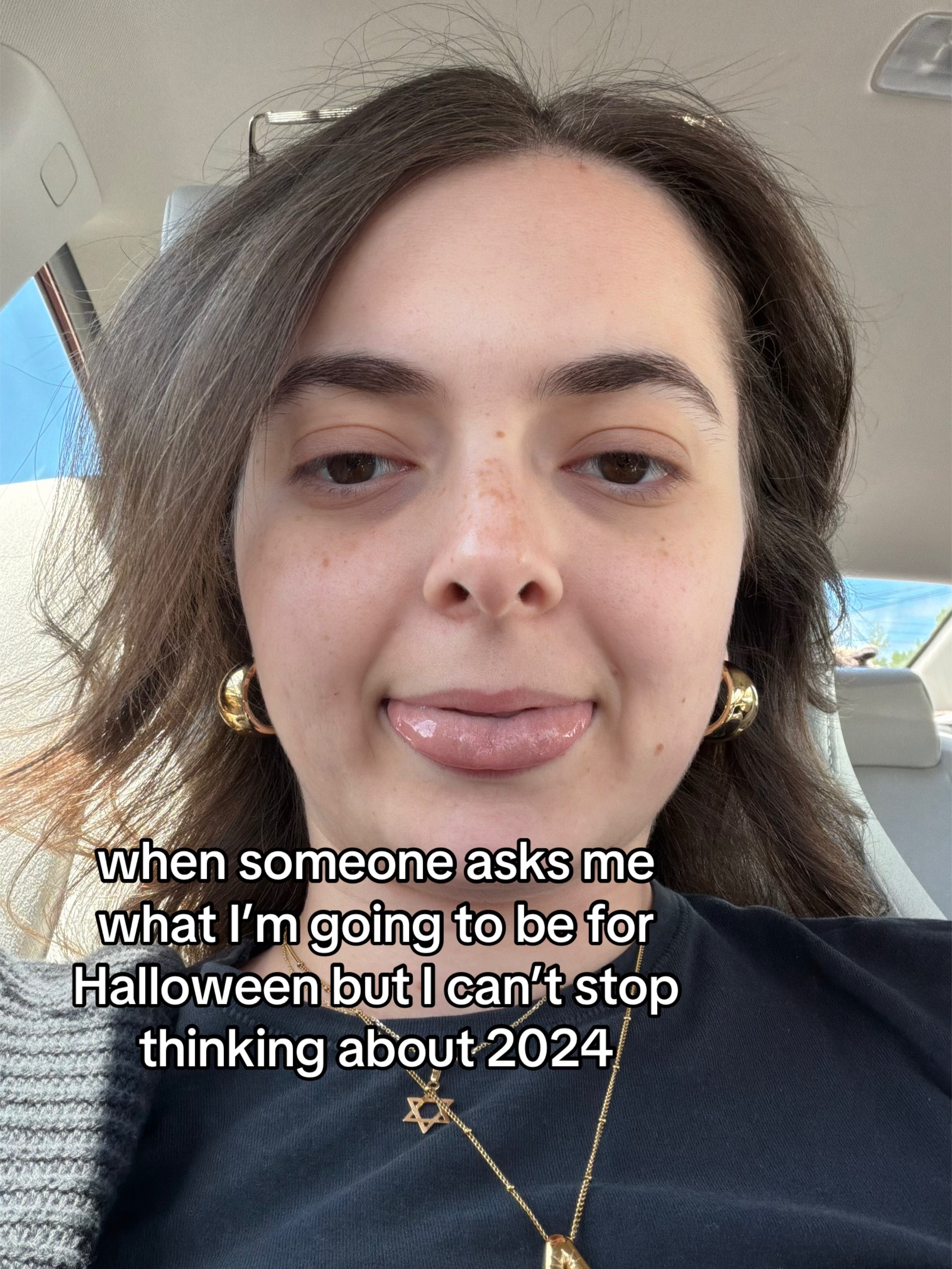 @Ava