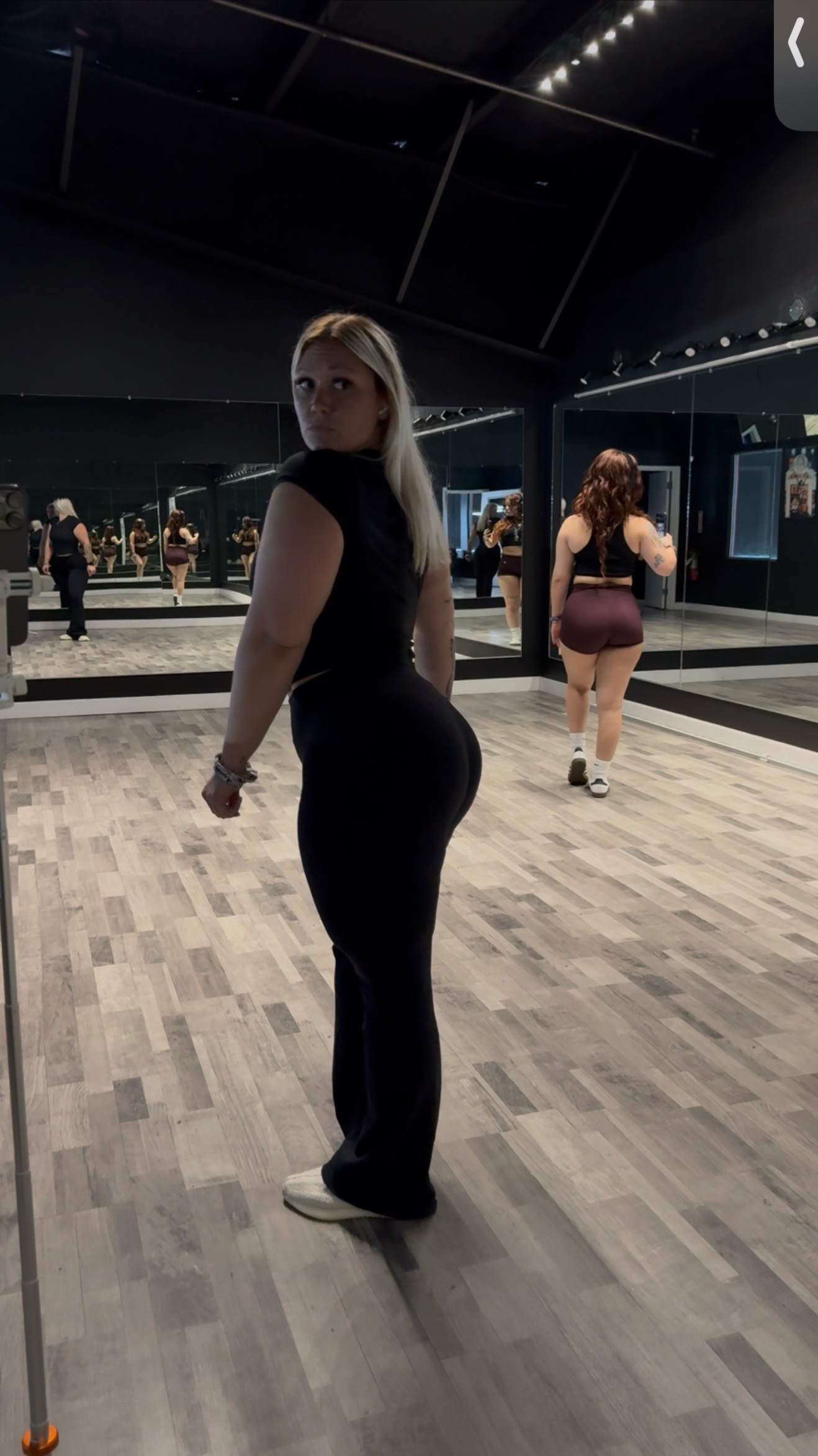 @Bailey J