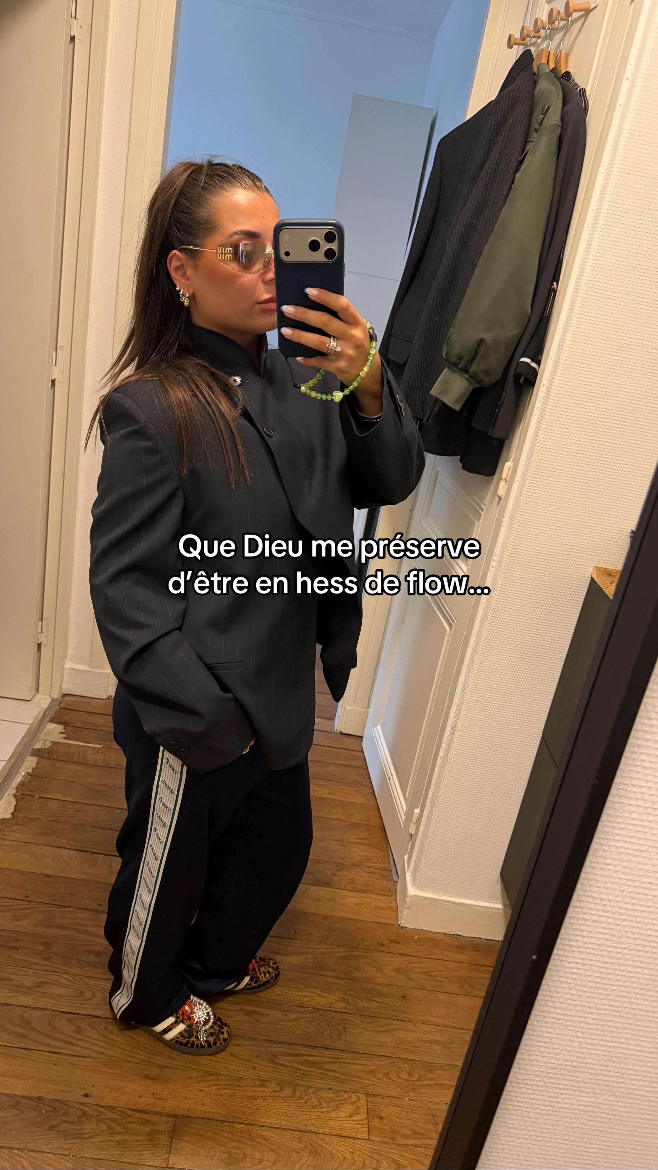 @Lauraroumi_