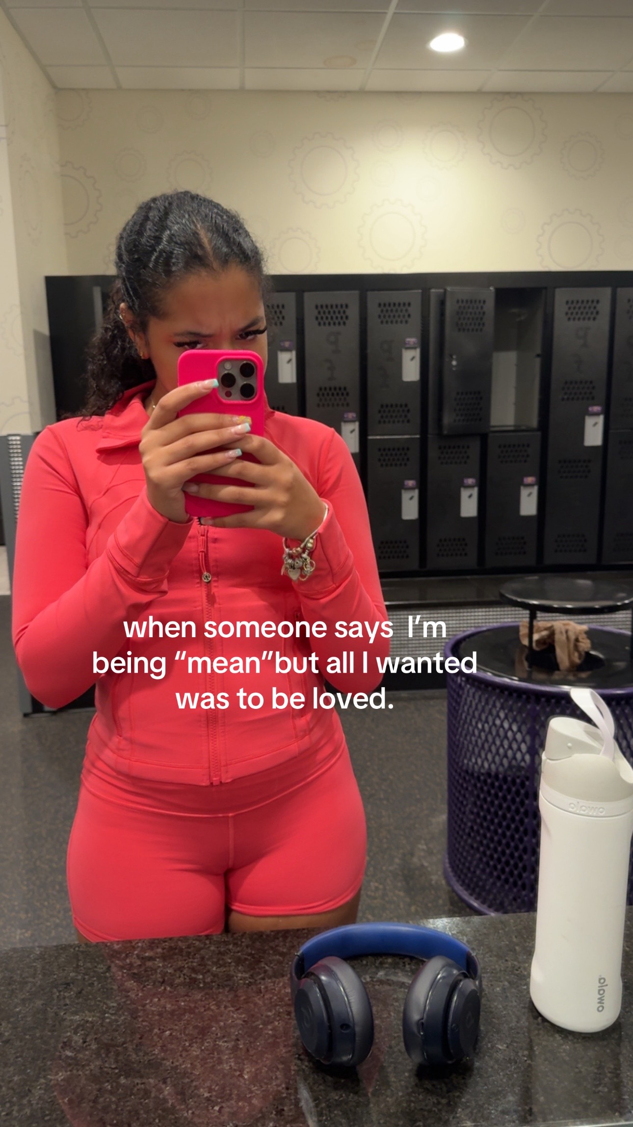 @lonelylightskin