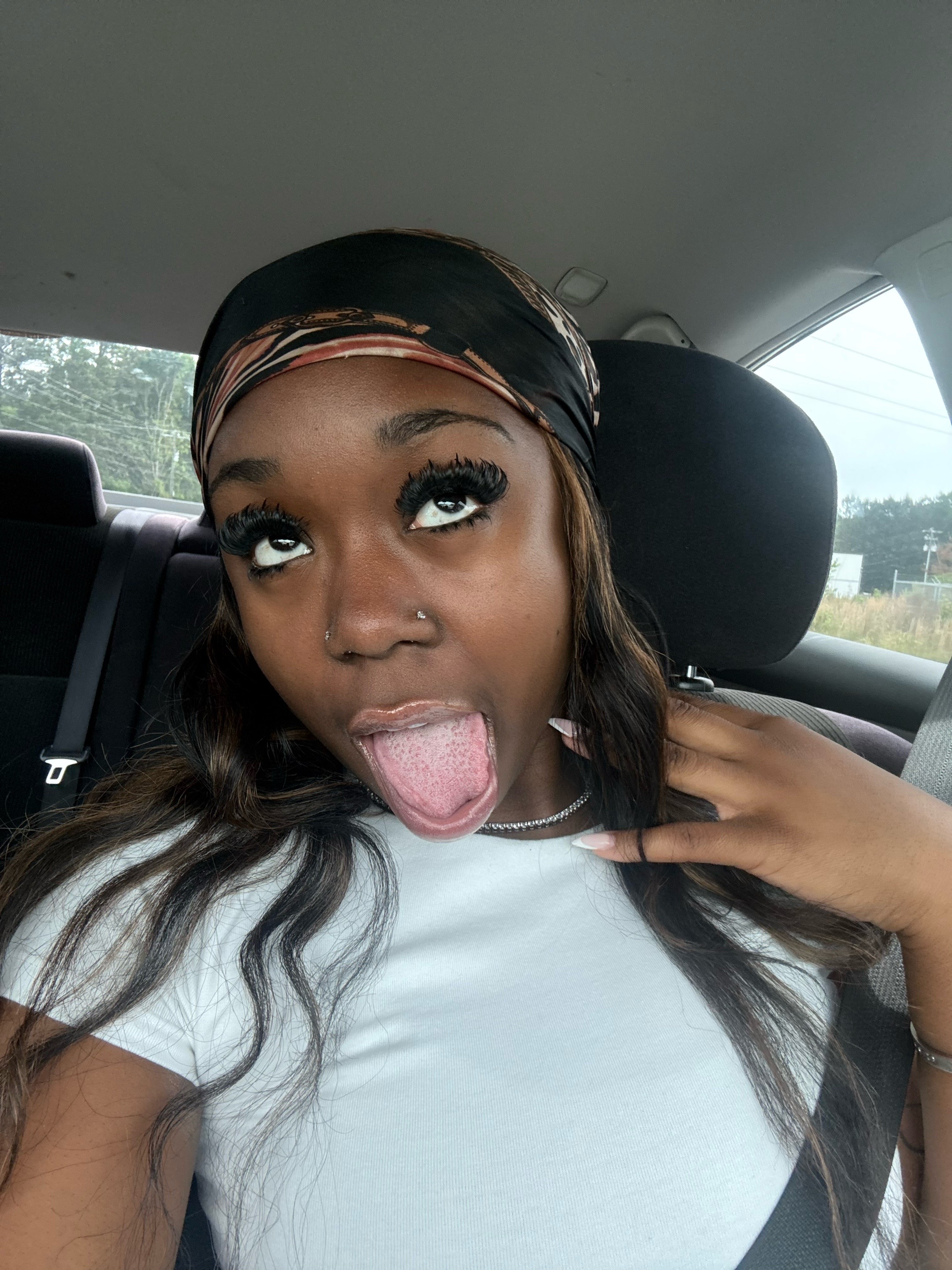 @badgyal