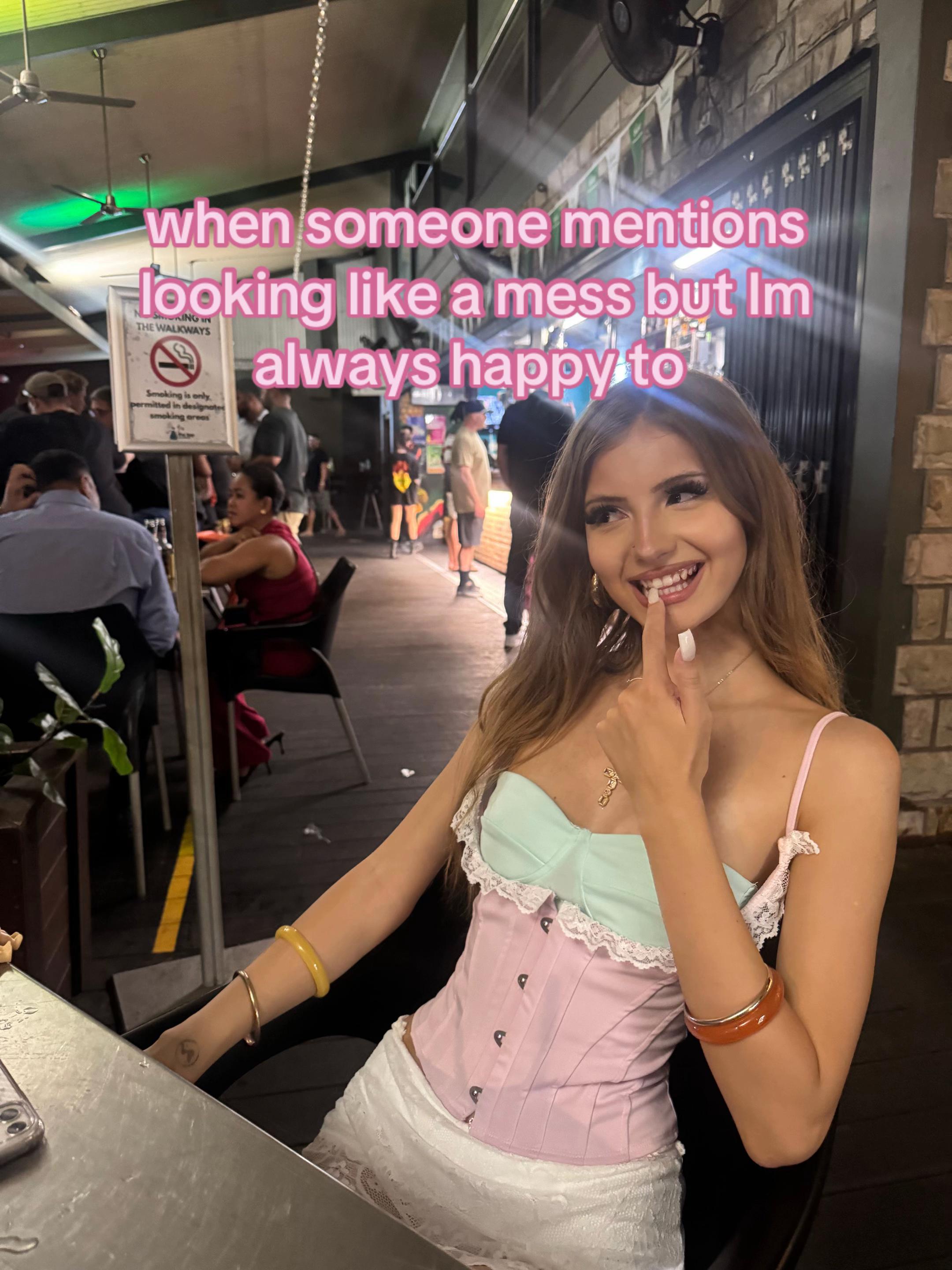 @elyssa🧁