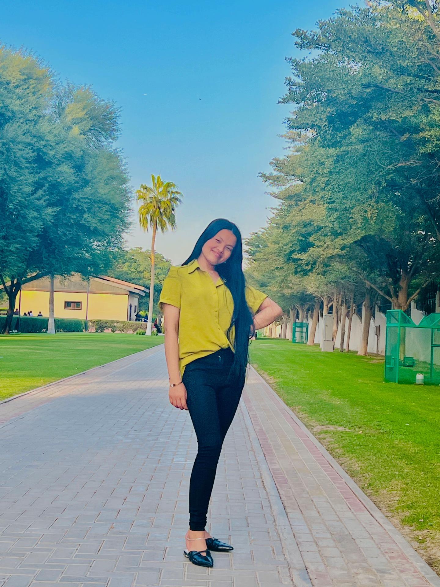 @Theemra🦋