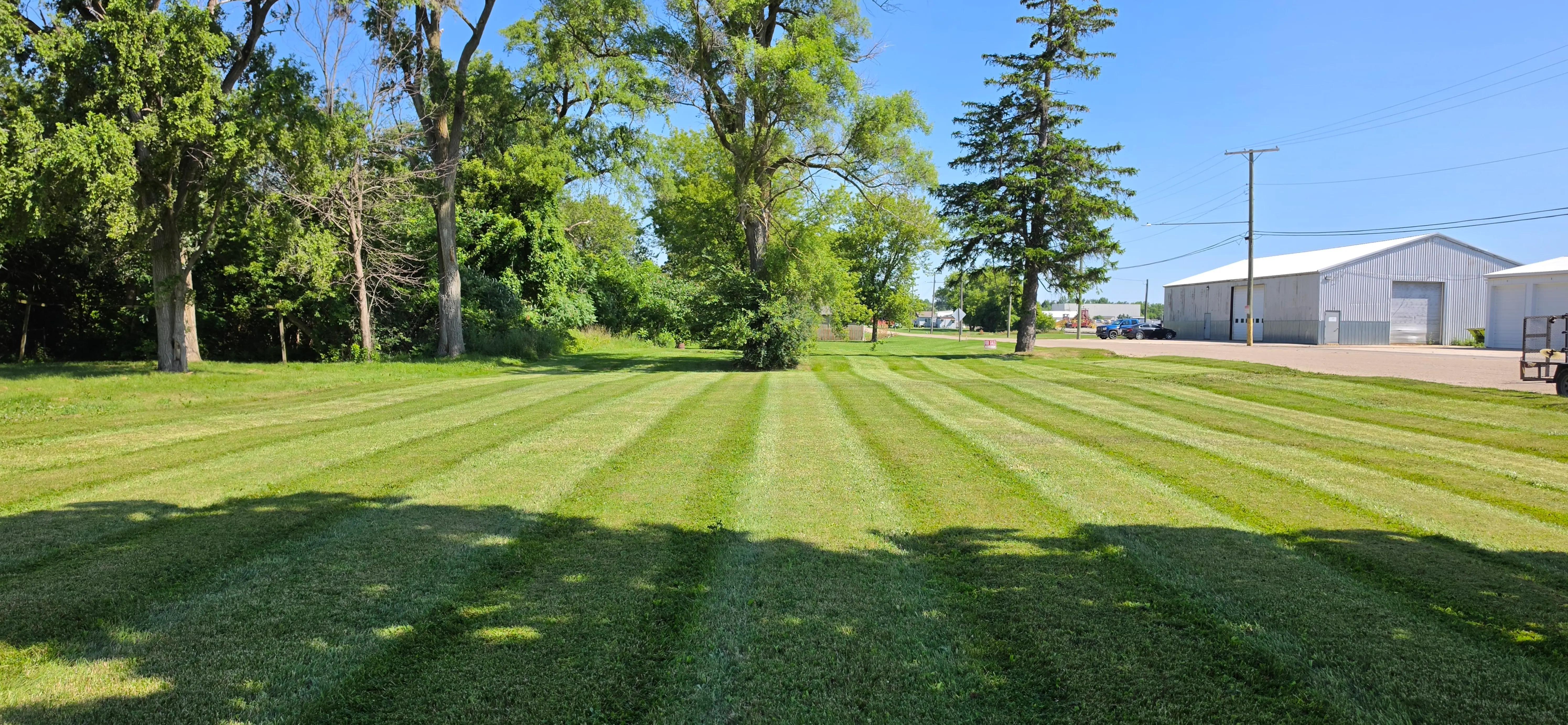 @JR'S Lawn Care LLC