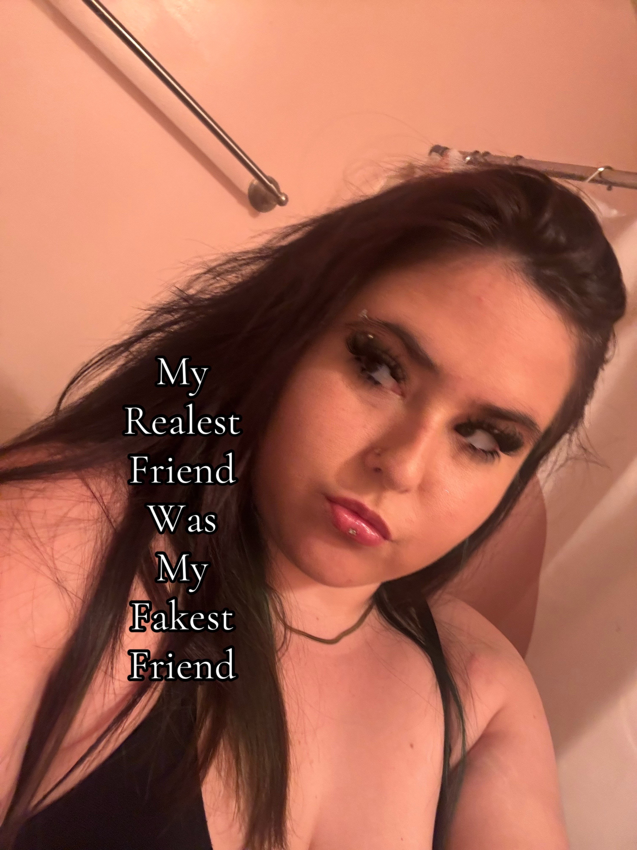 @maddie👩🏼&zwj;🦲