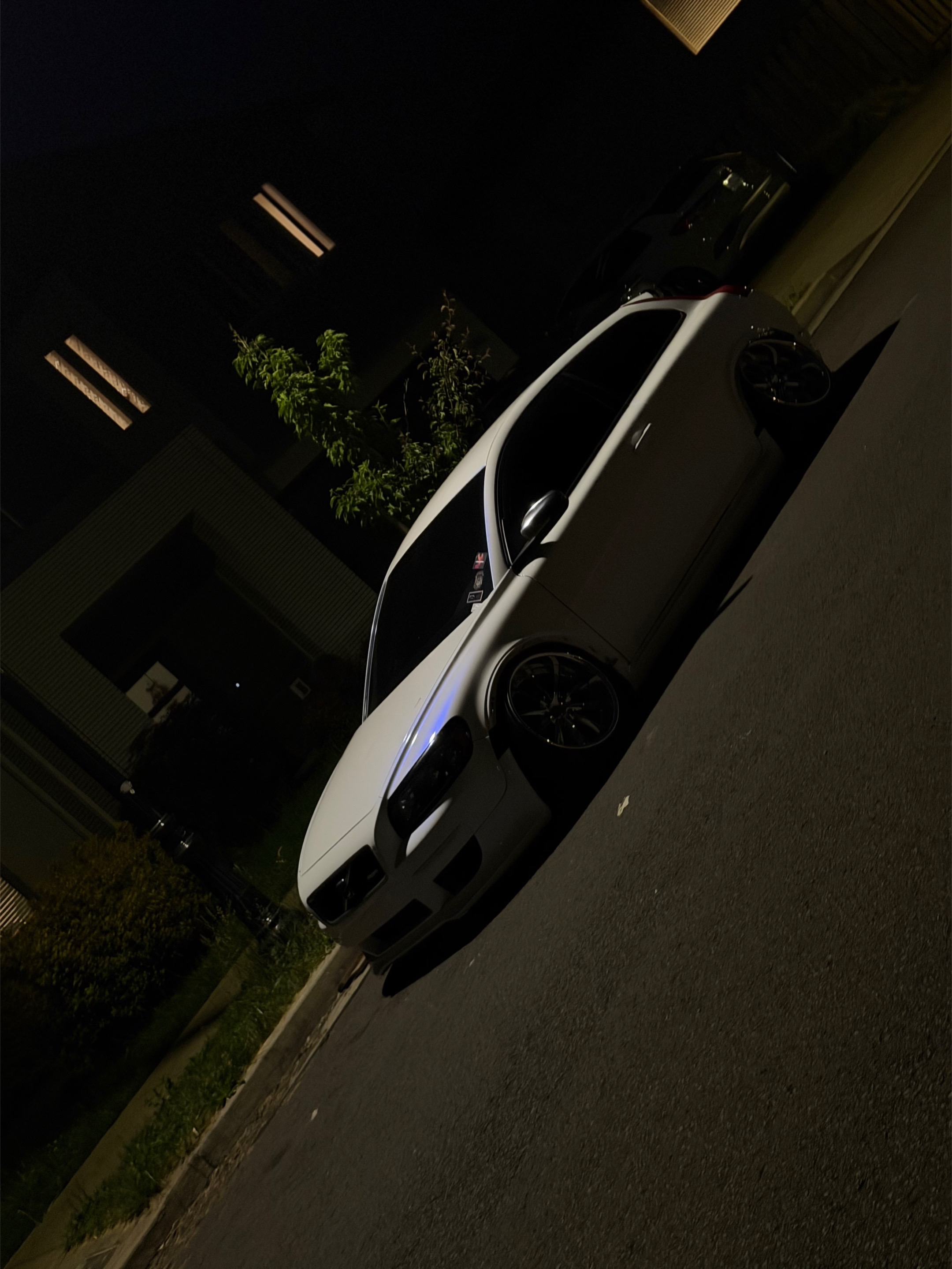 @︎