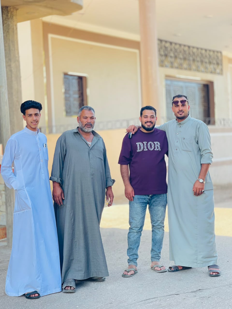 @رائد افندينا