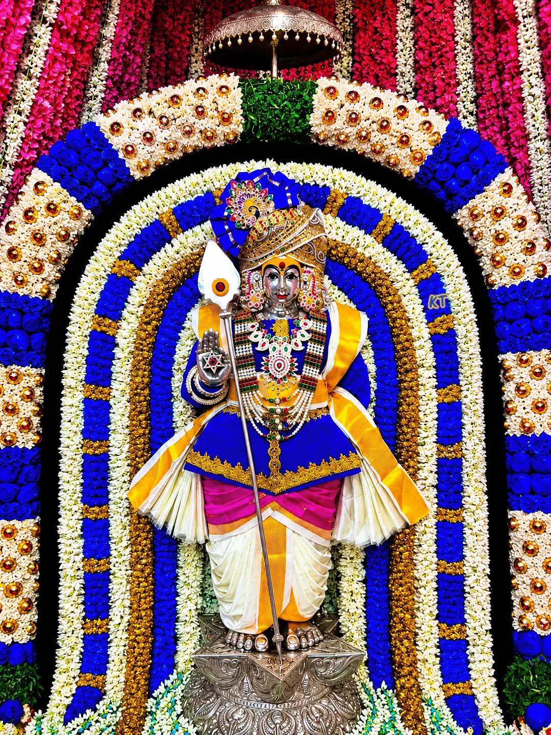 @💜🦚வேதா🔱🌝