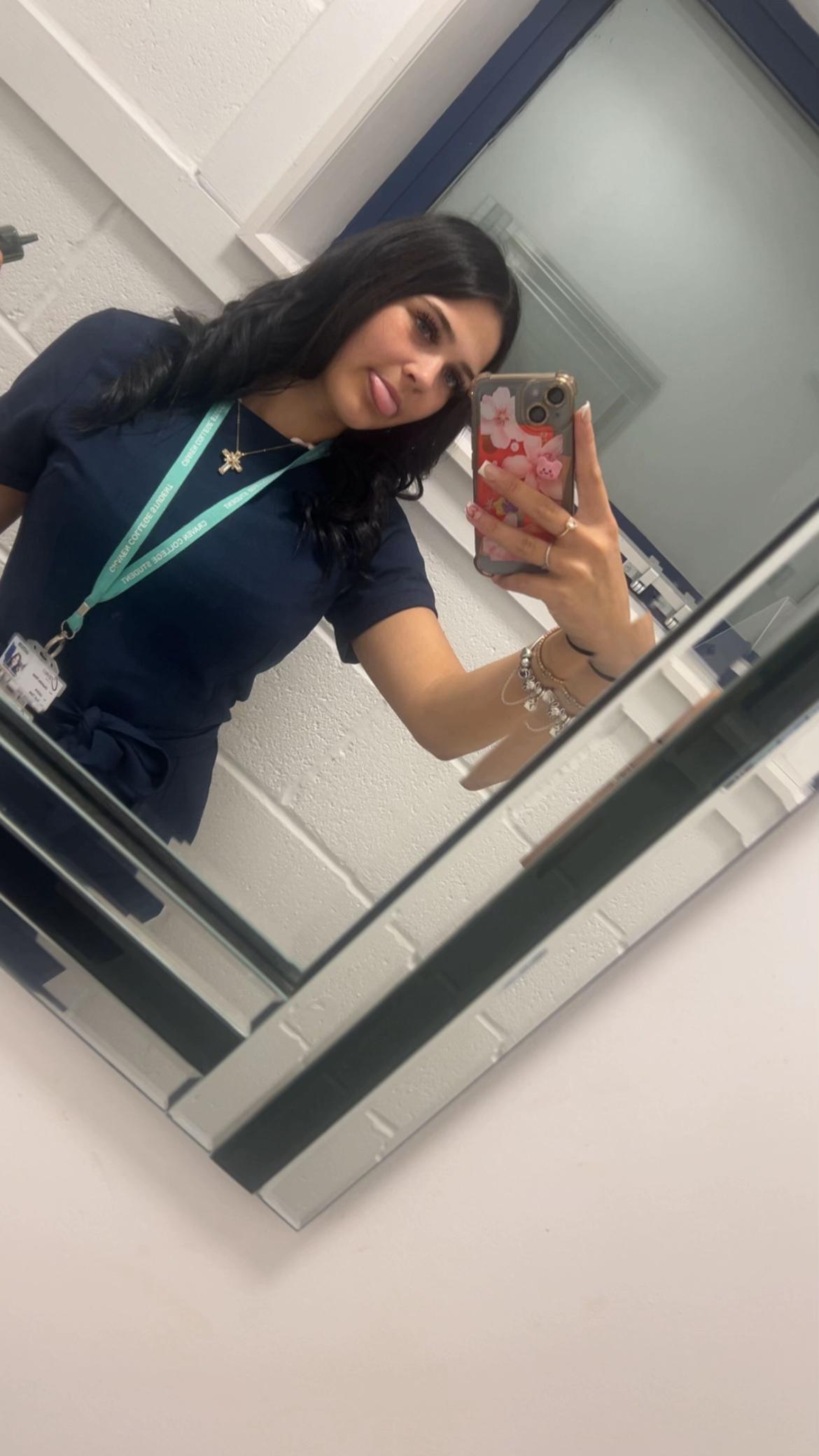 @𝐂𝐒👸🏽🤎✝️📿