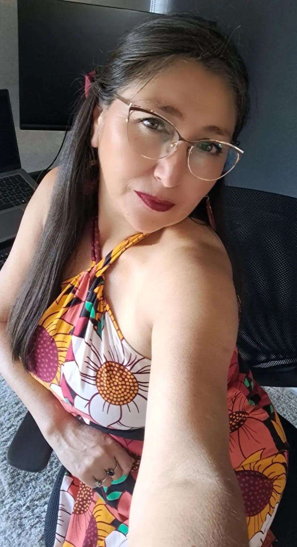 @⚘️⚘️ TU DAMA DE HIERRO ⚘️⚘️
