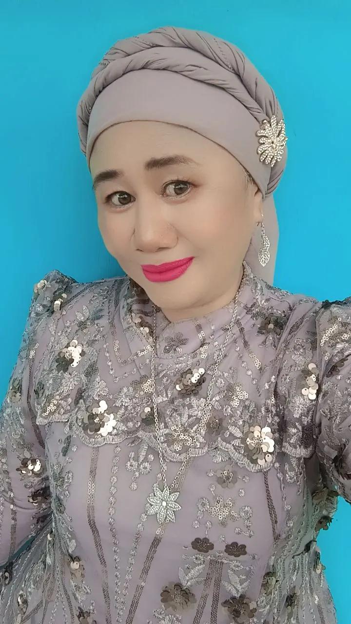 @Esna janda cantik  ✨🥰