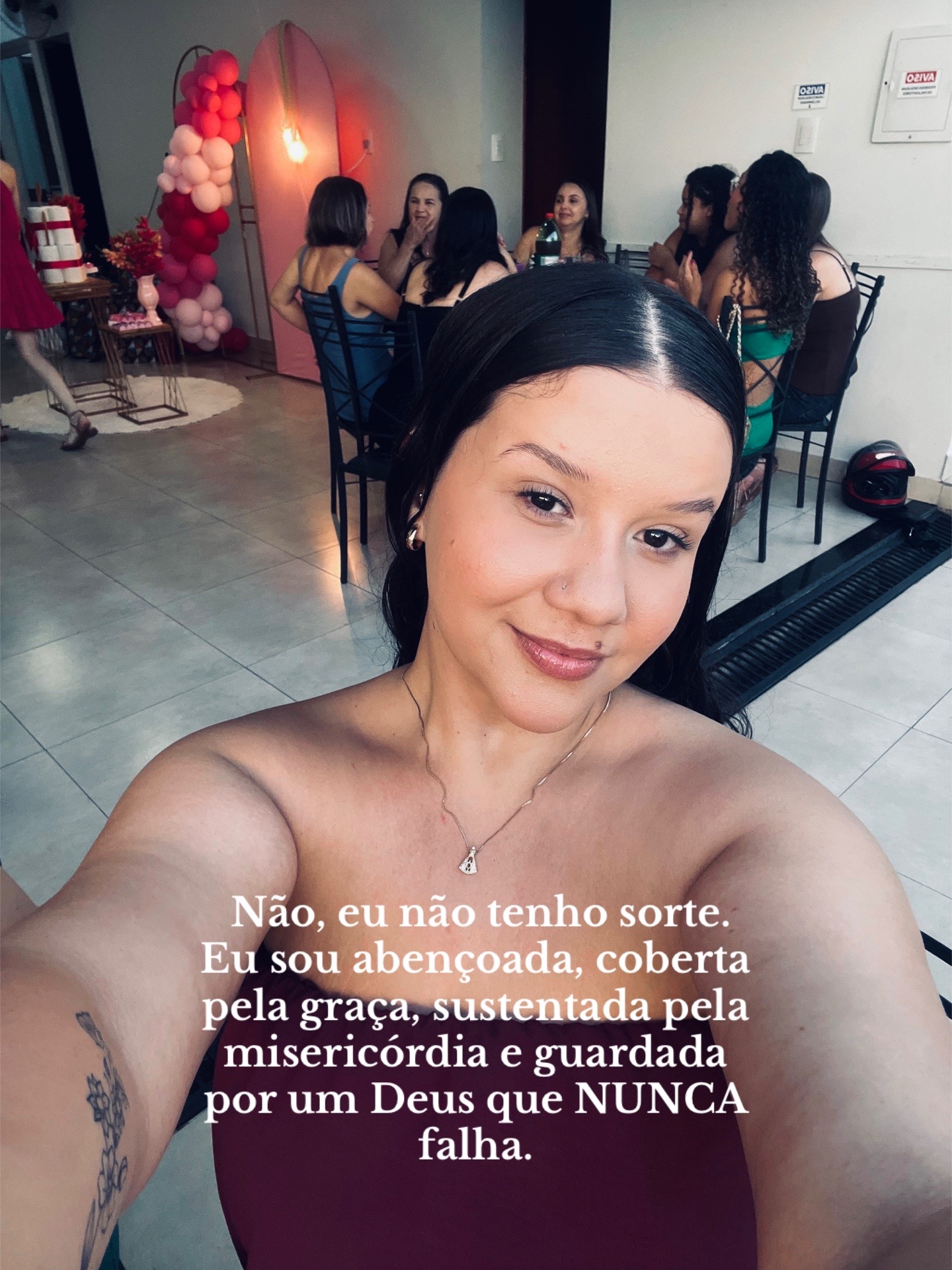 @_Ana