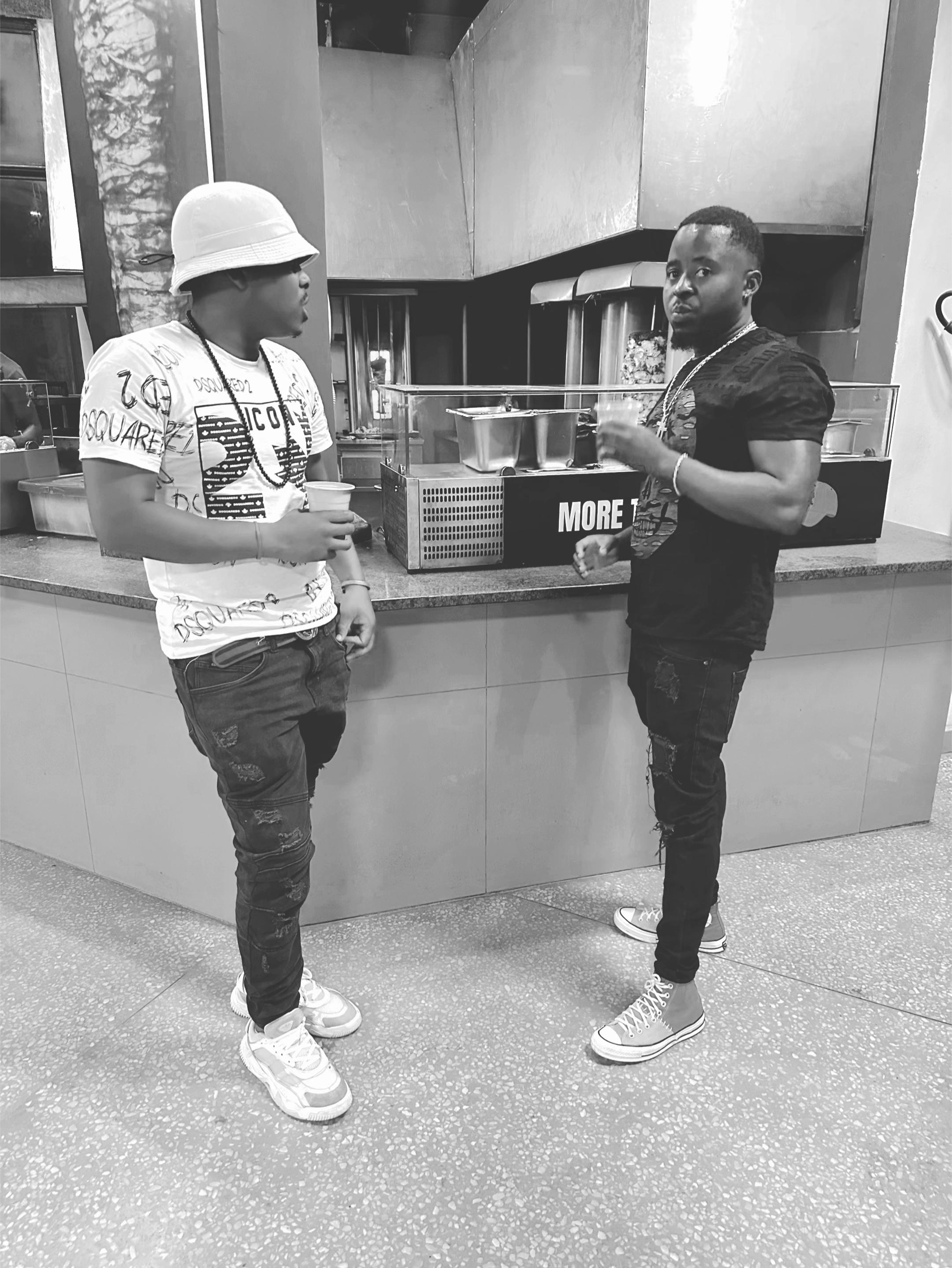@Junior🇿🇲