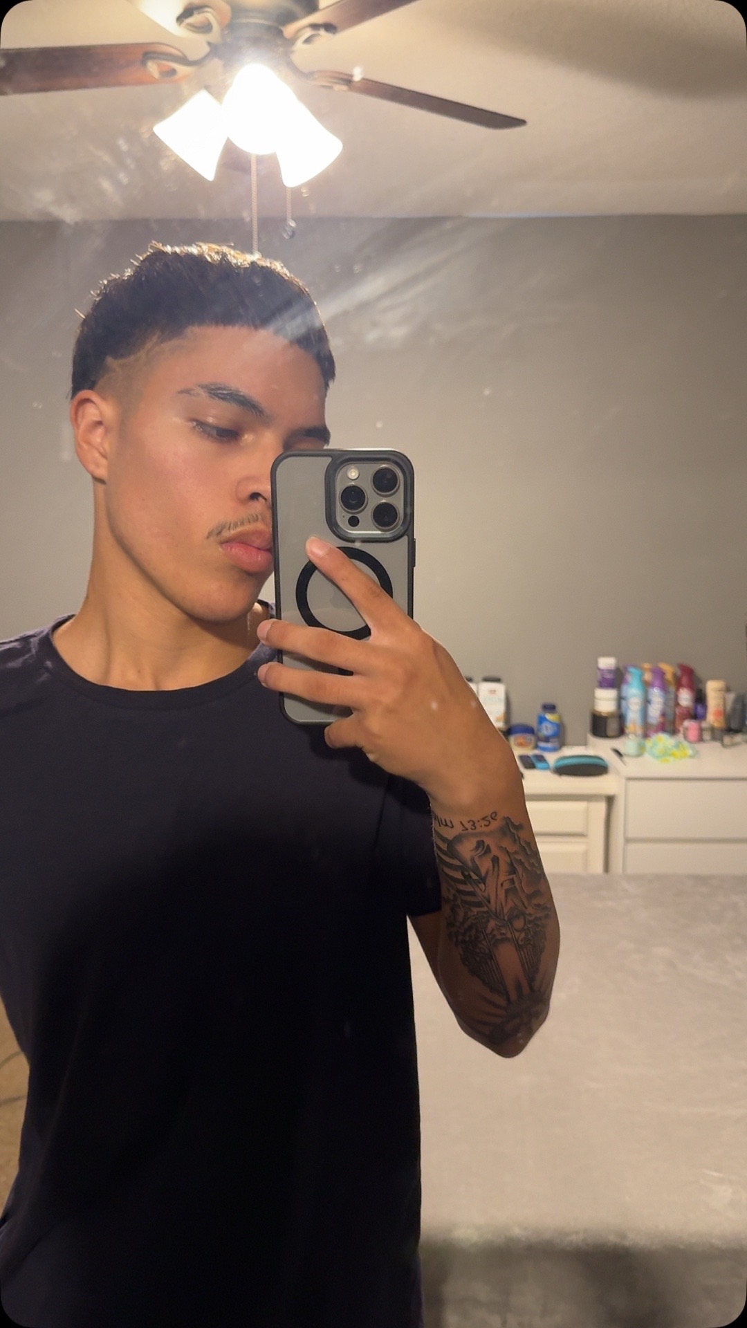 @🧟
