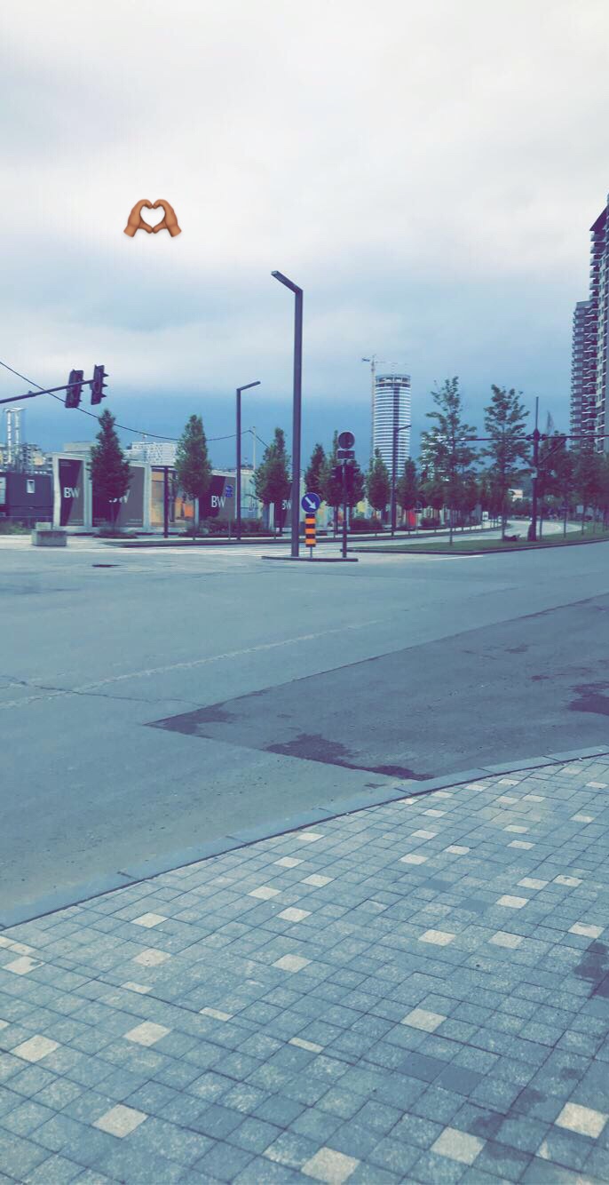 @…