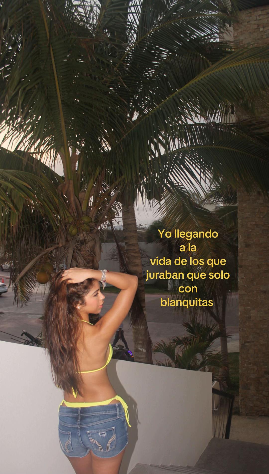 @crystalnevarez_