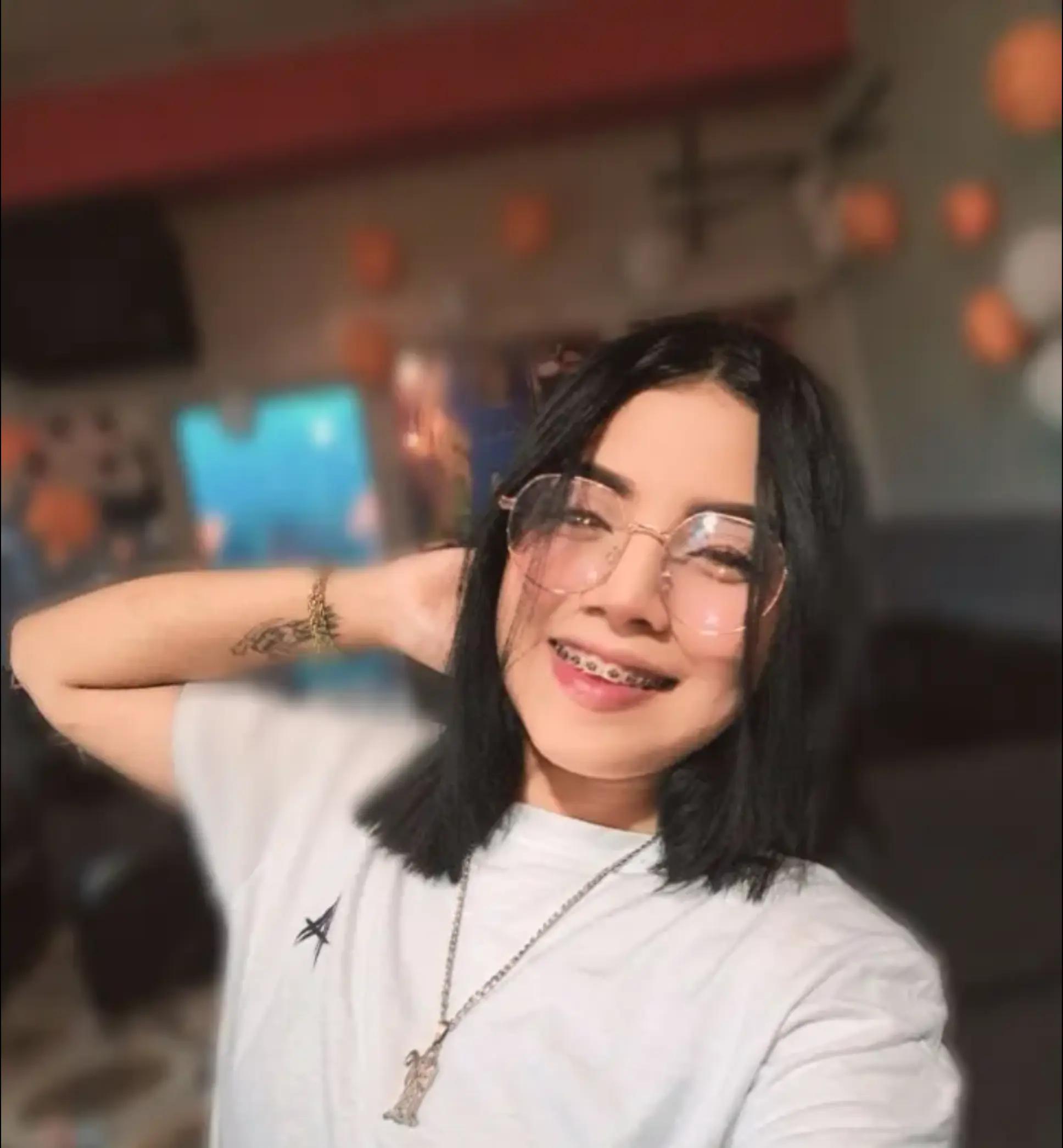 @Ticas 👑