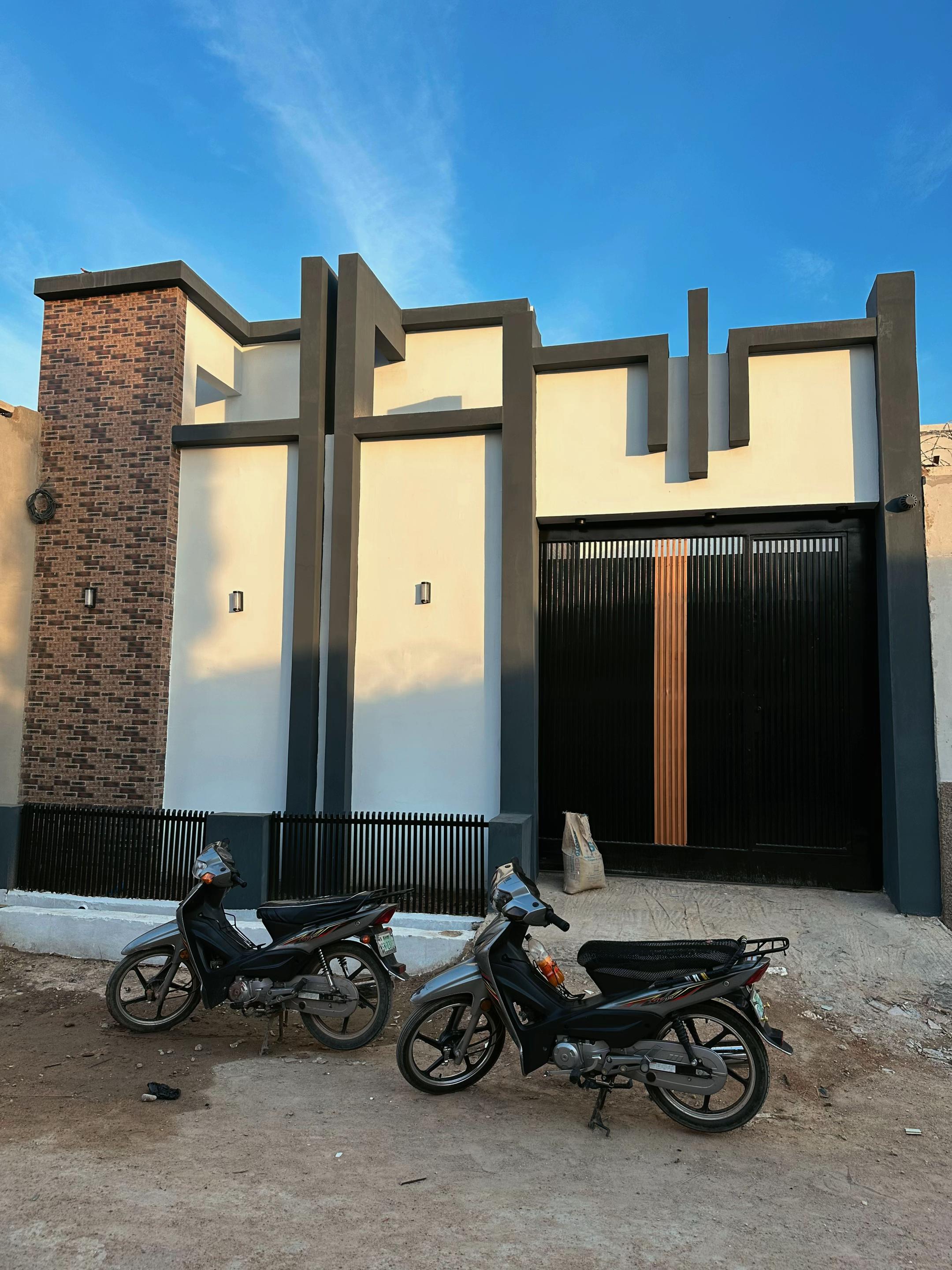 @R.N.C_REAL_ESTATE 07089265516