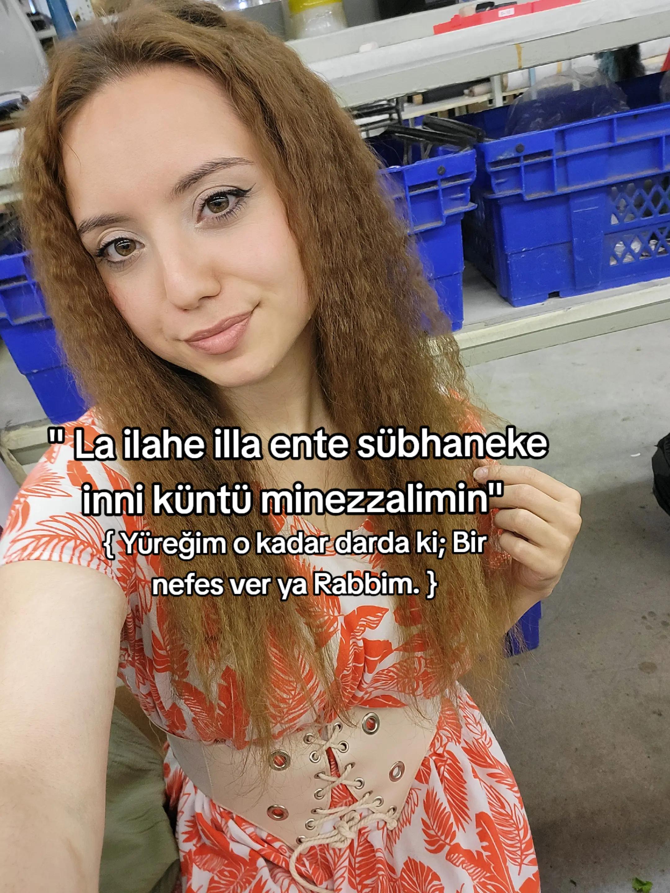 @£La
