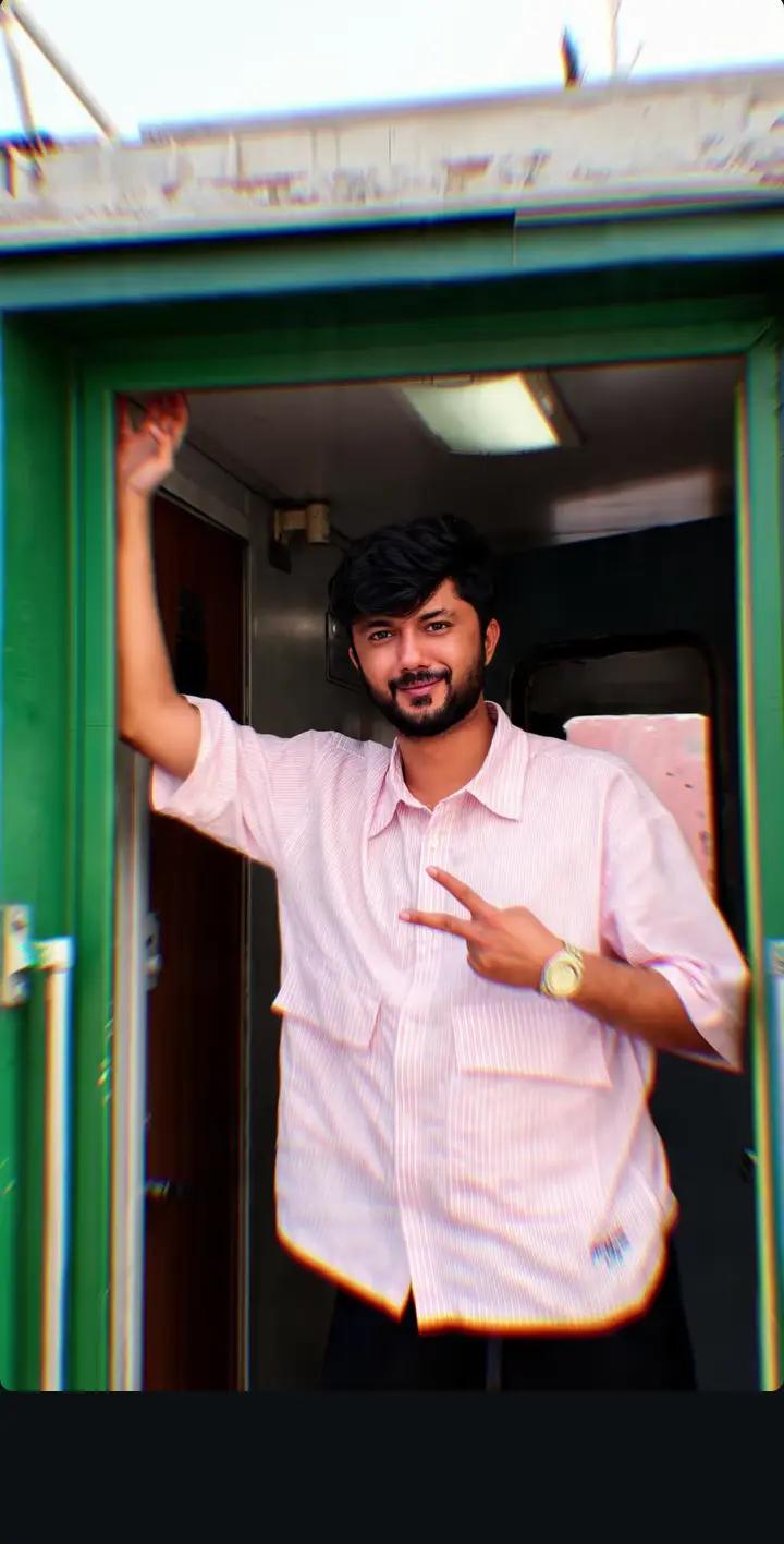 @Mr and Mrs Hussain tareen ♥️😍