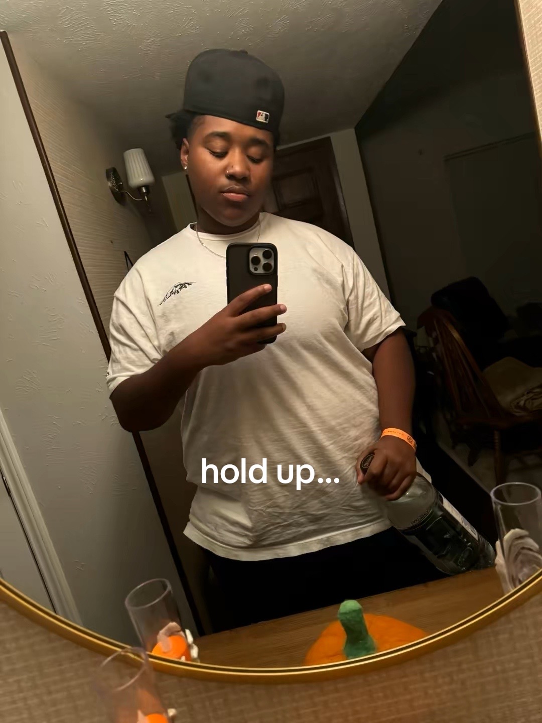 @nia