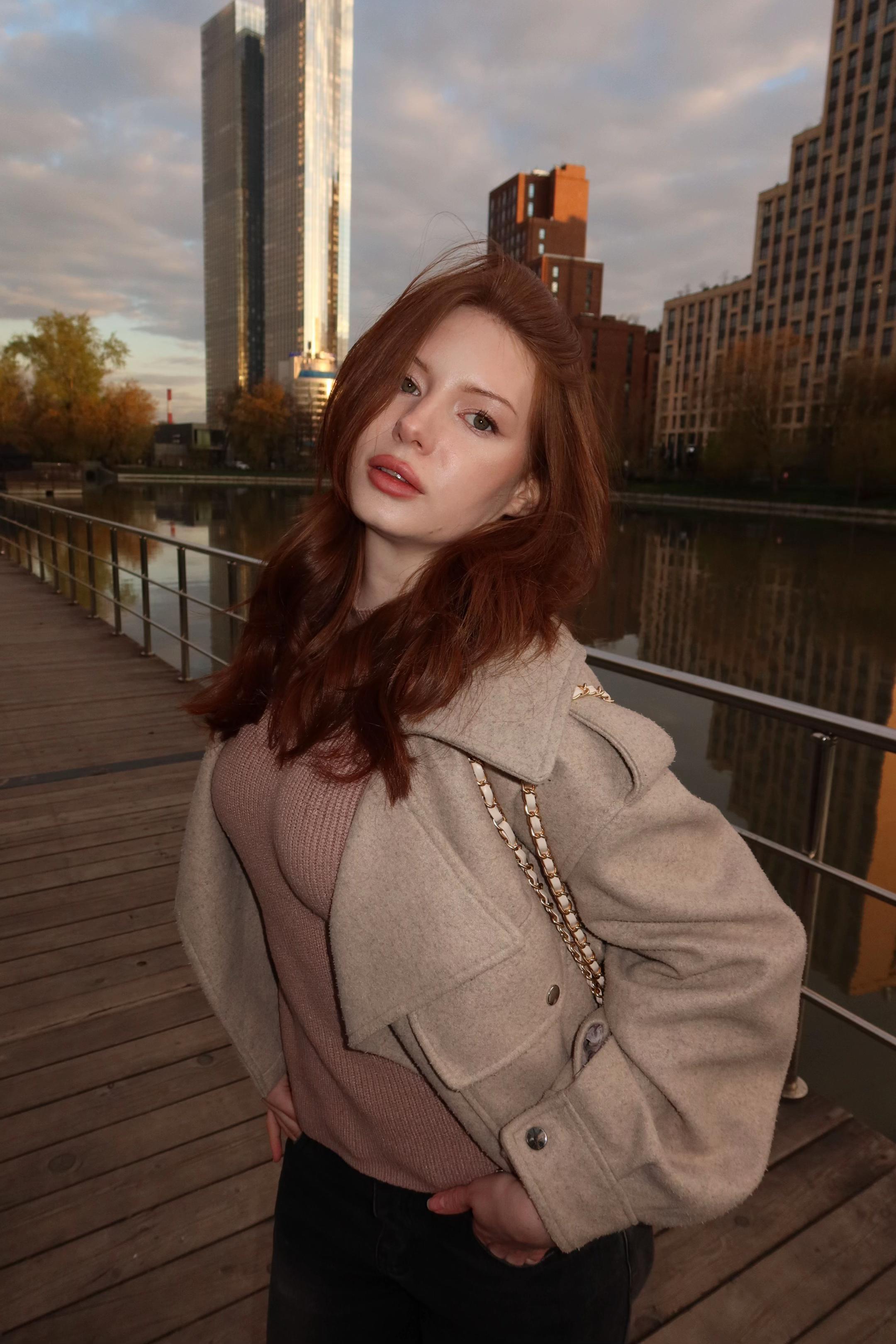 @Goldcherryy