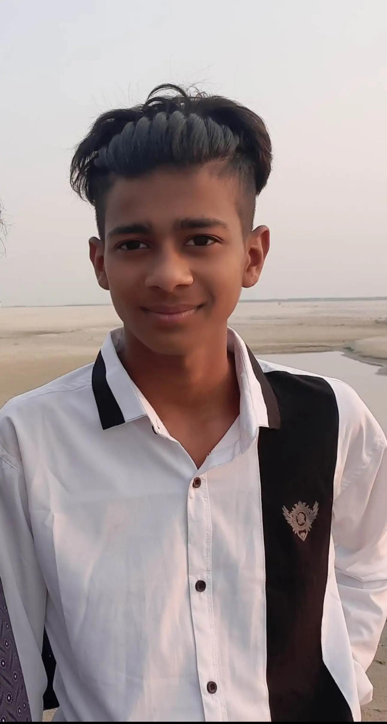 @,,😊লাকি ভাই🤭🥴
