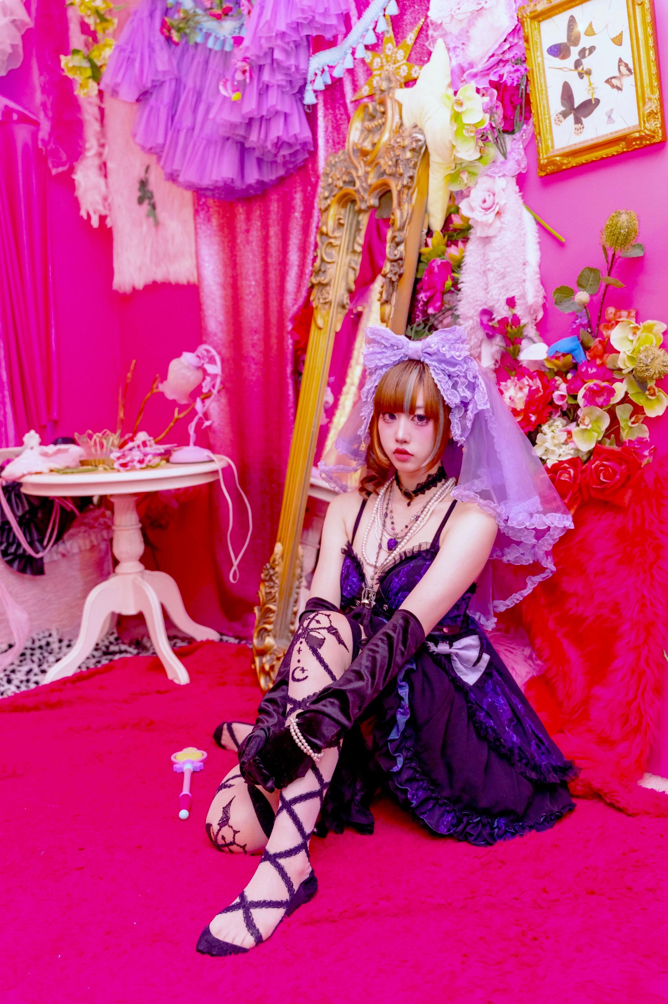 @デカニャンコ