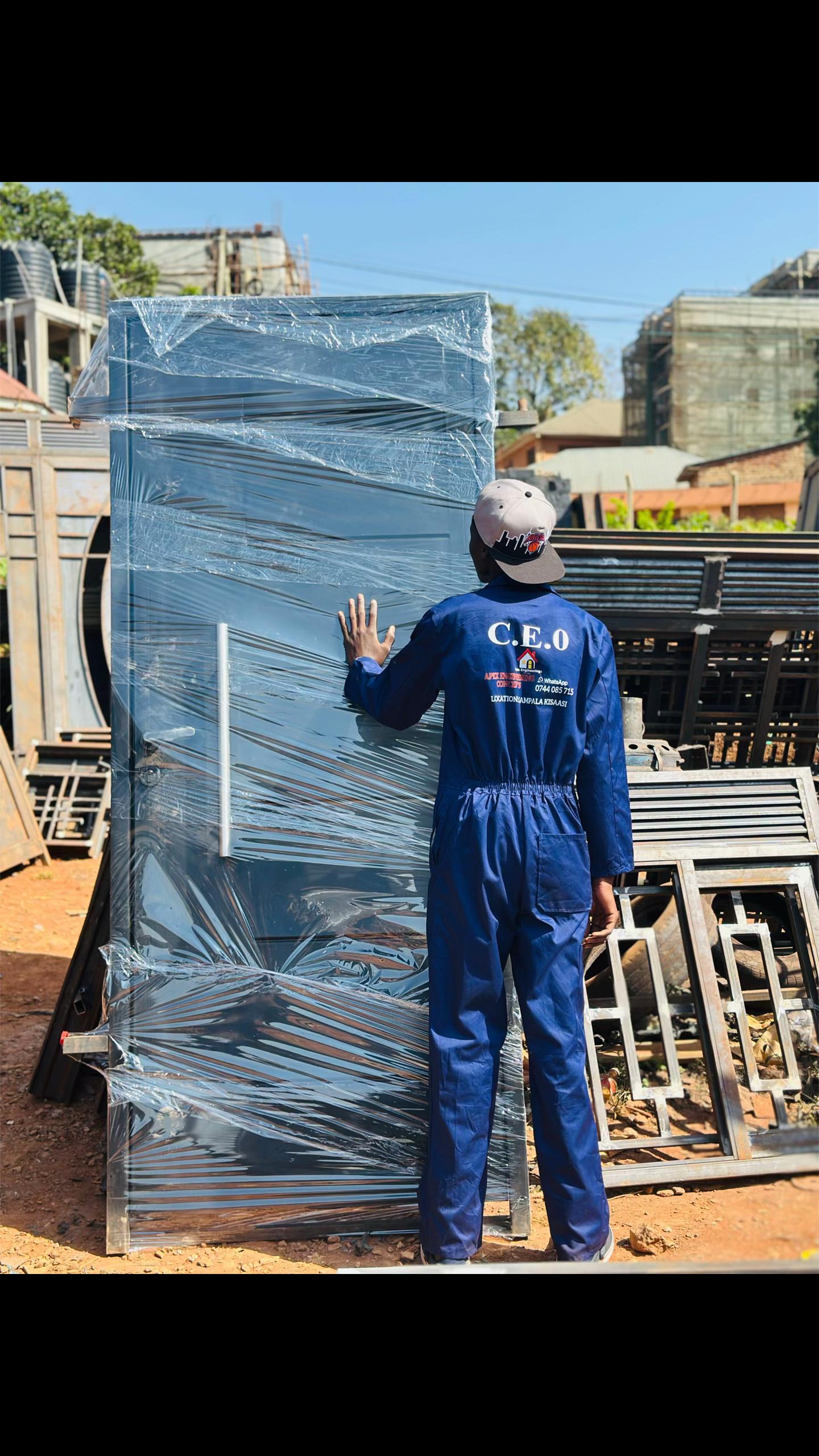 @💥C.E.O🦋APEX METAL WORKS🇺🇬